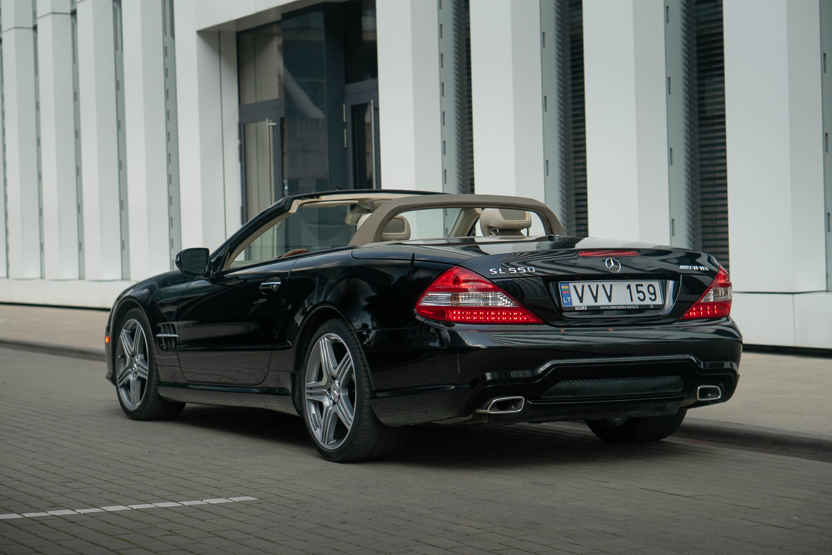 Mercedes-Benz SL550