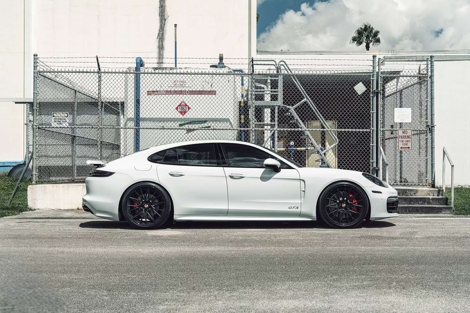 Porsche Panamera S
