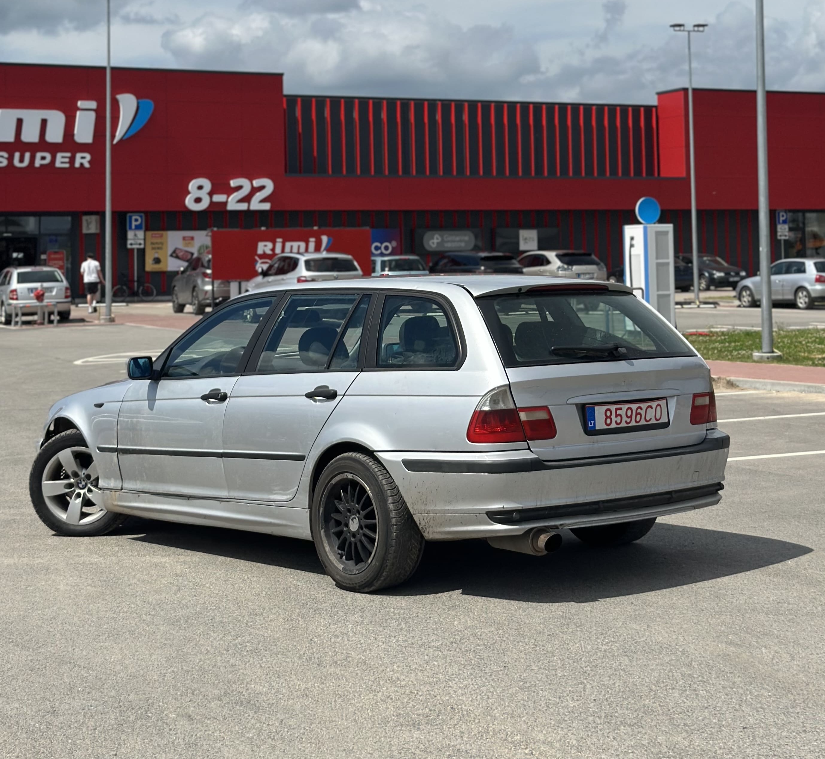 BMW E46 325i