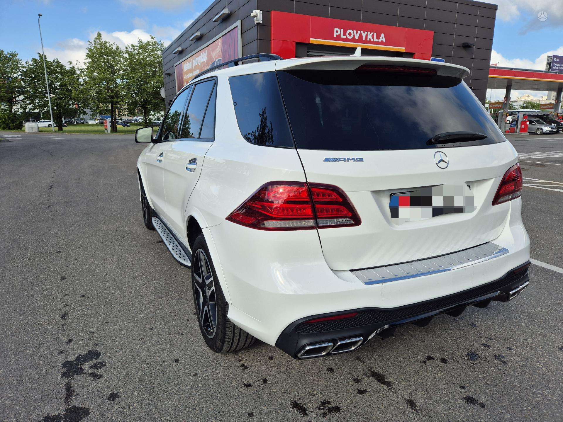 Mercedes-Benz GLE350 (AMG Package)