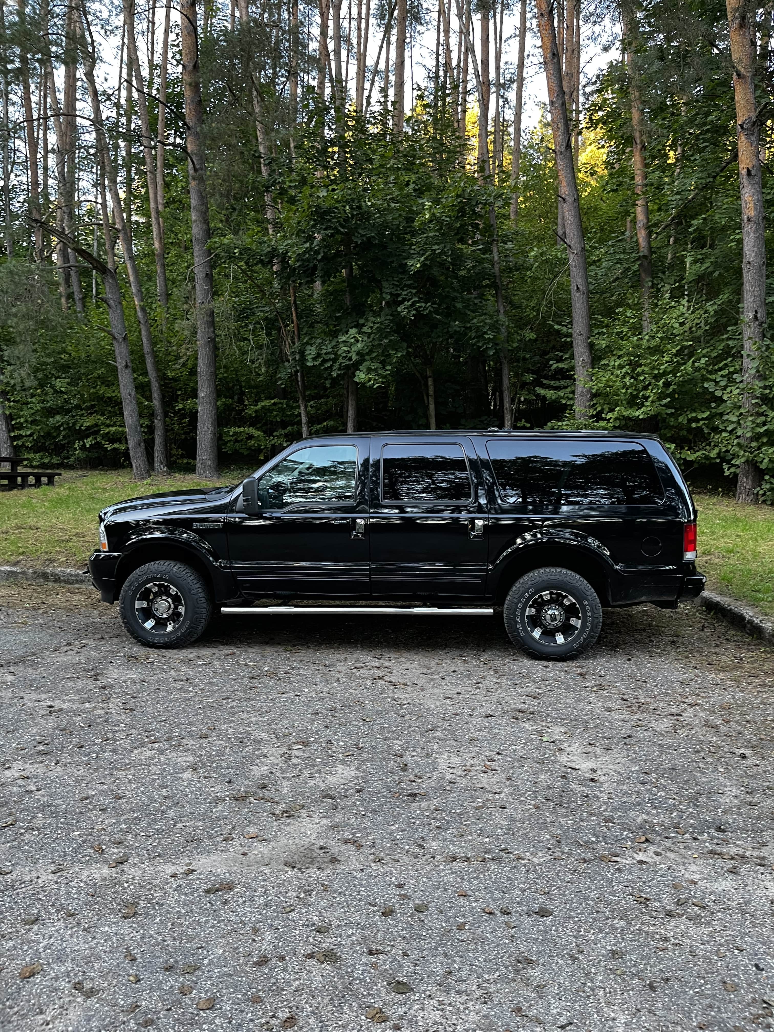 Ford Excursion