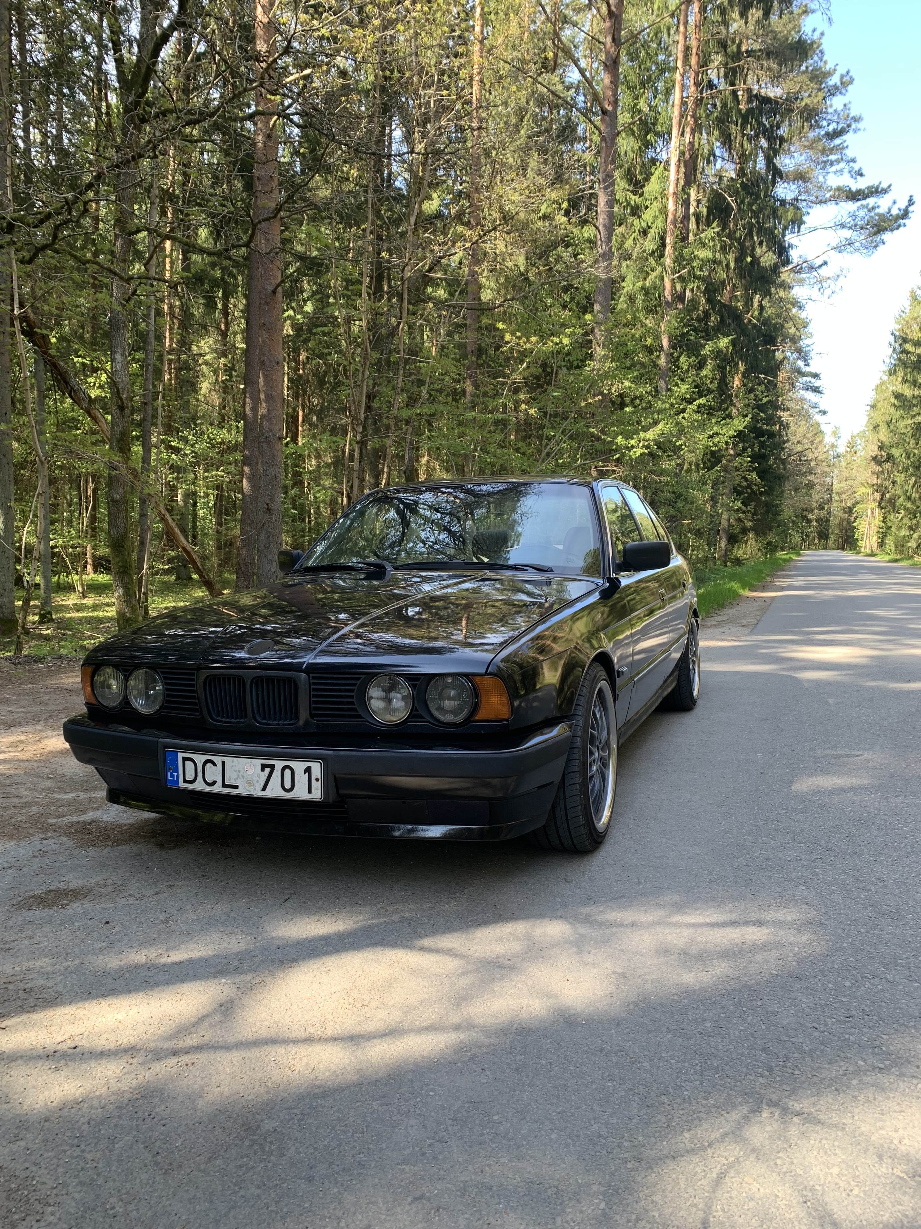 BMW E34 520i