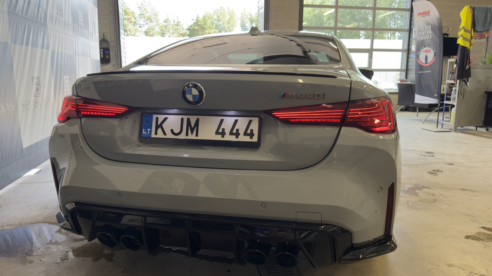 BMW G26 M440i