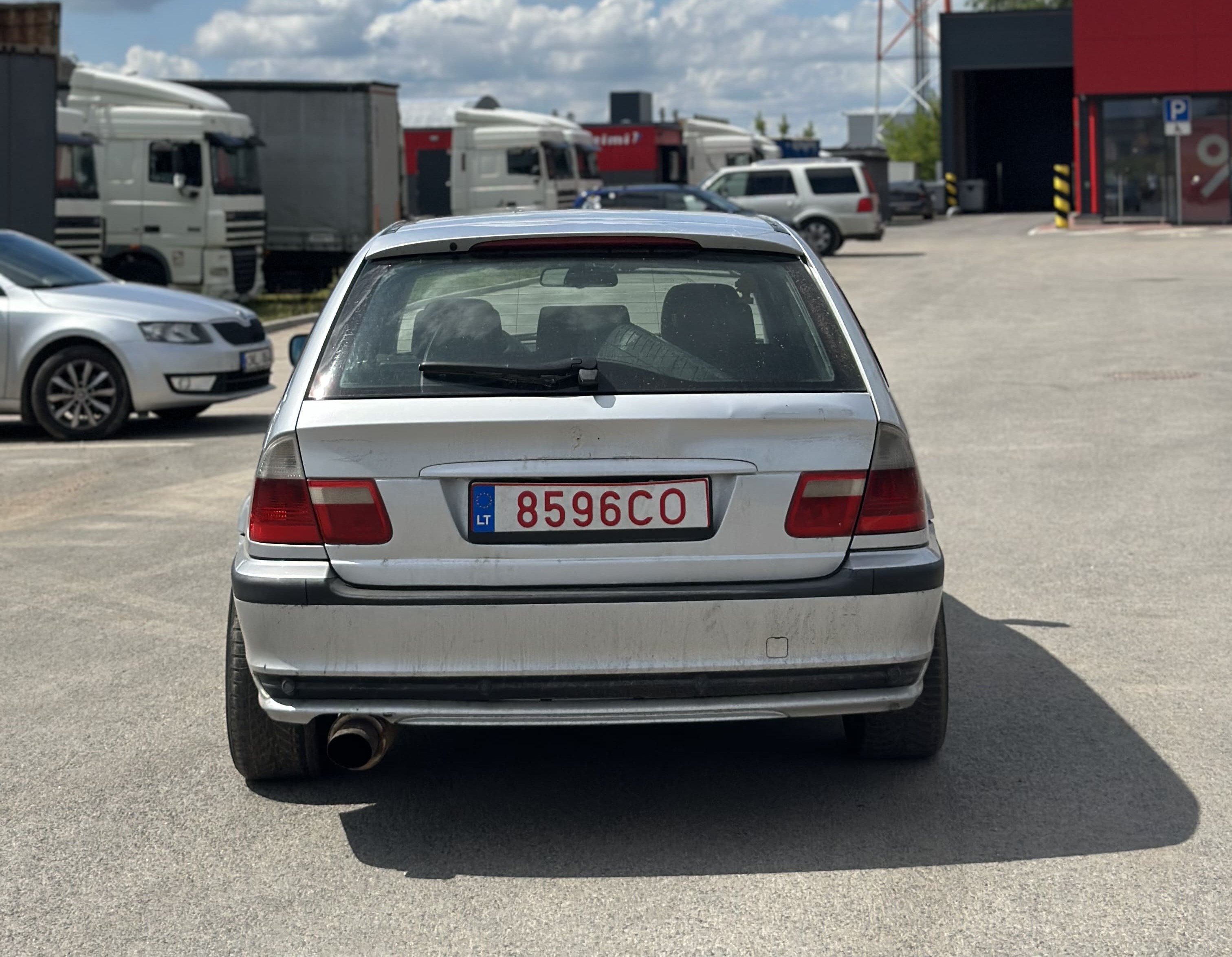 BMW E46 325i
