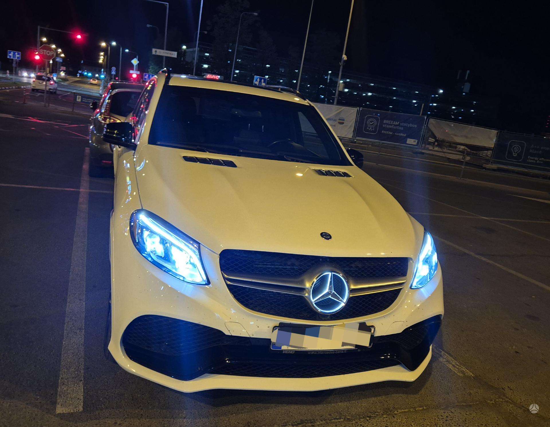 Mercedes-Benz GLE350 (AMG Package)
