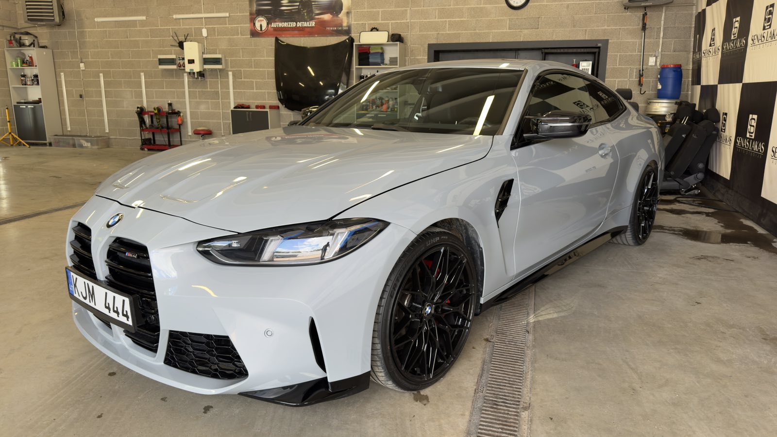 BMW G26 M440i
