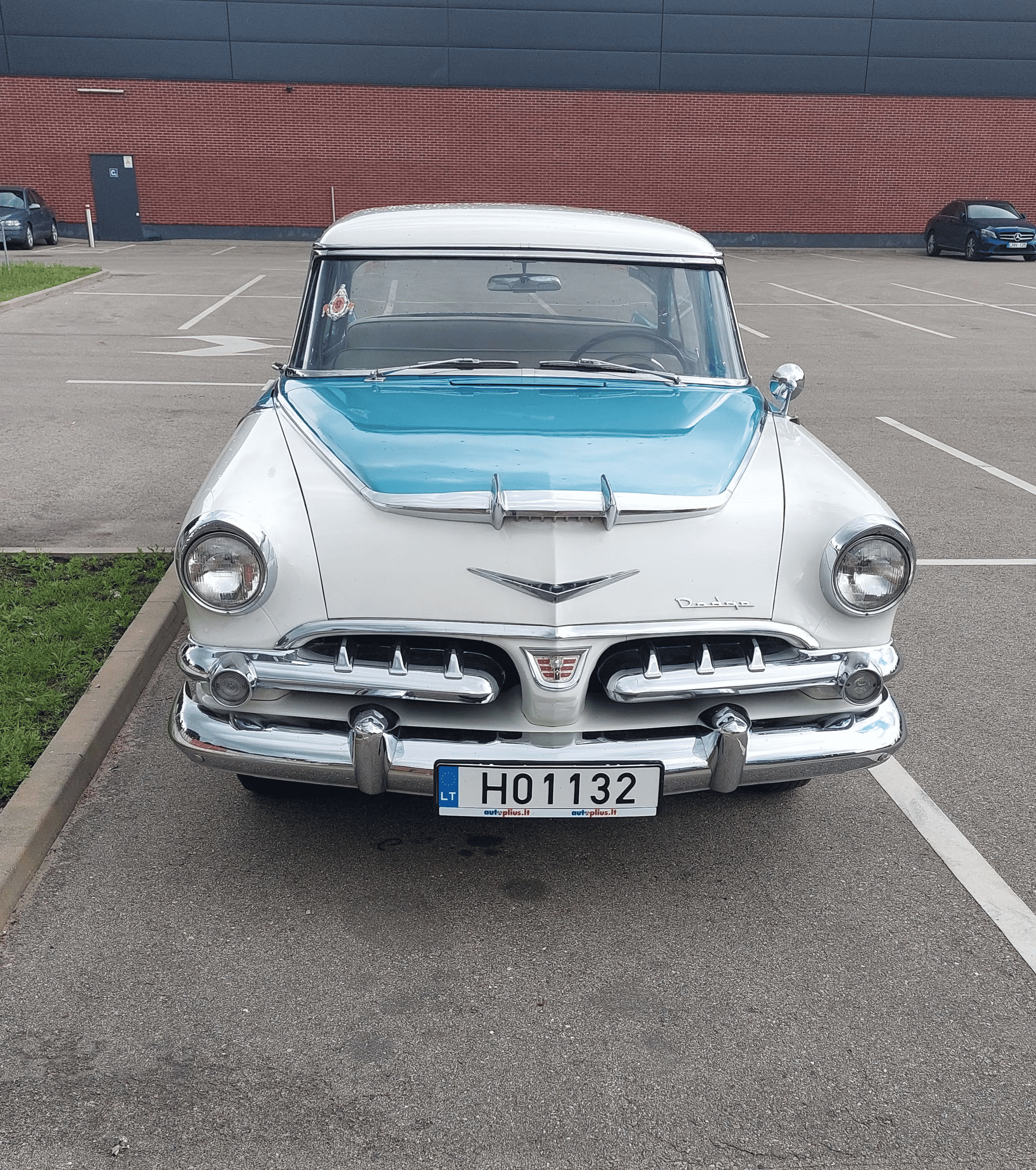 Dodge Royal