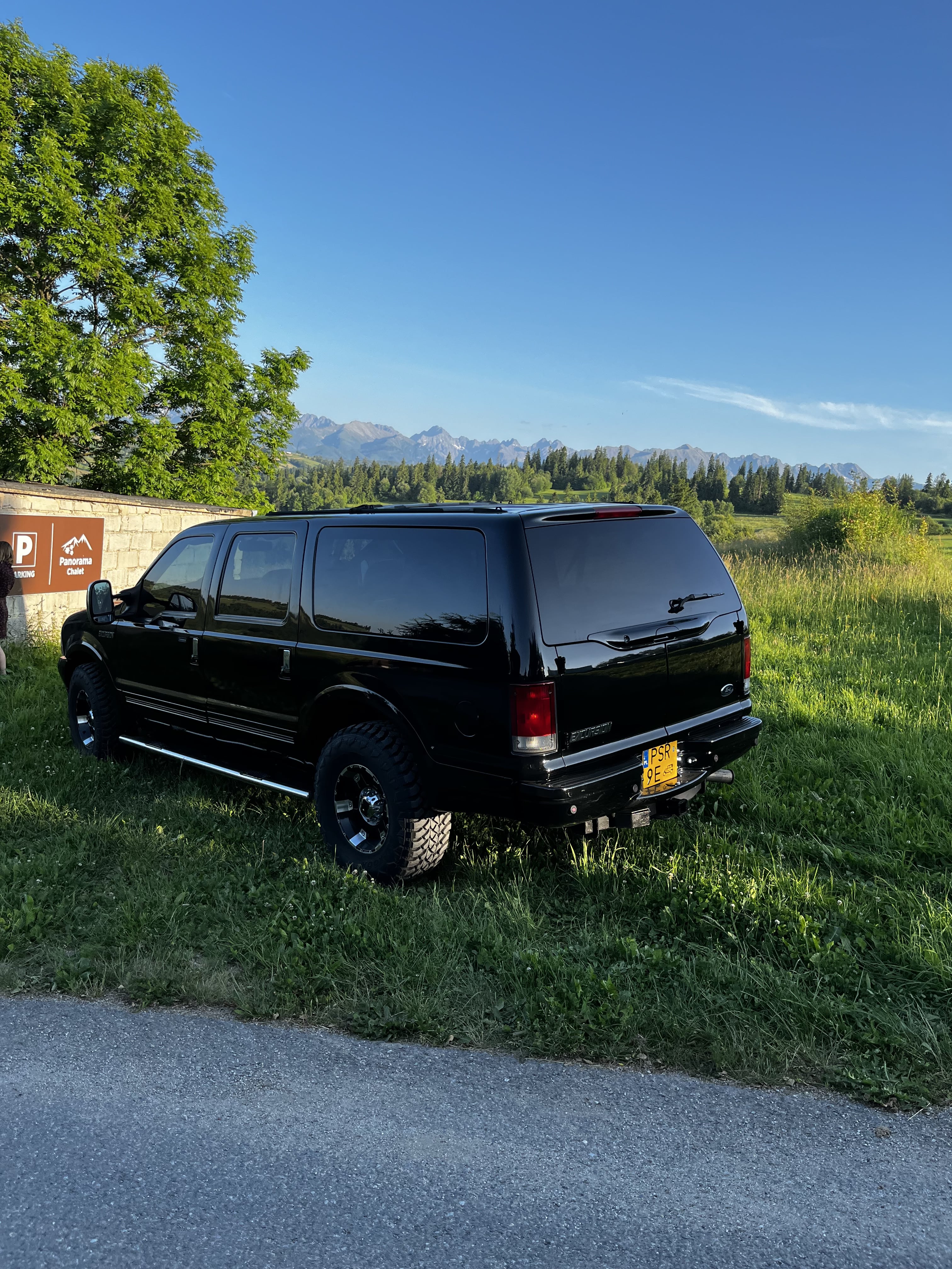 Ford Excursion