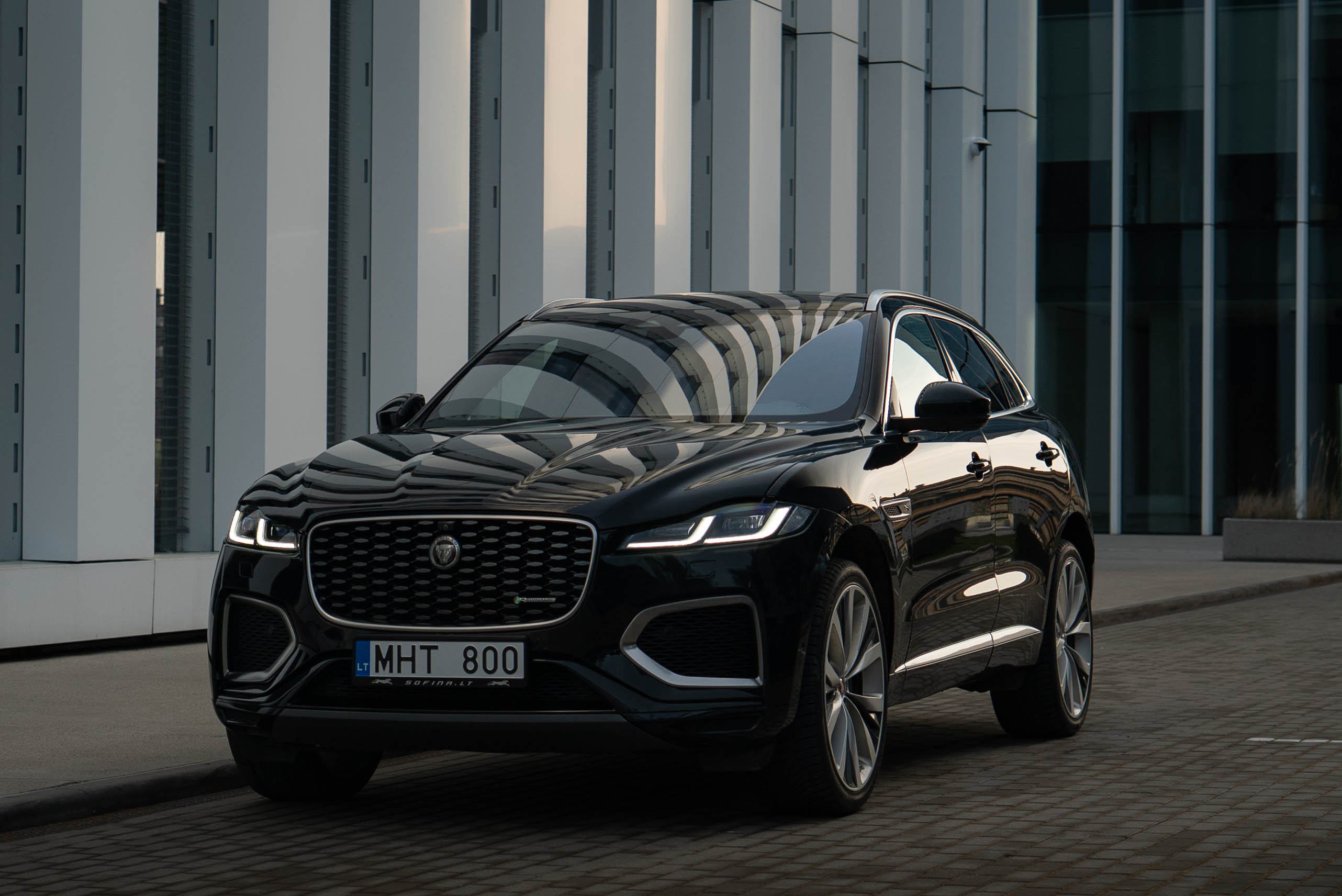 Jaguar F-Pace P400 (R Dynamic)