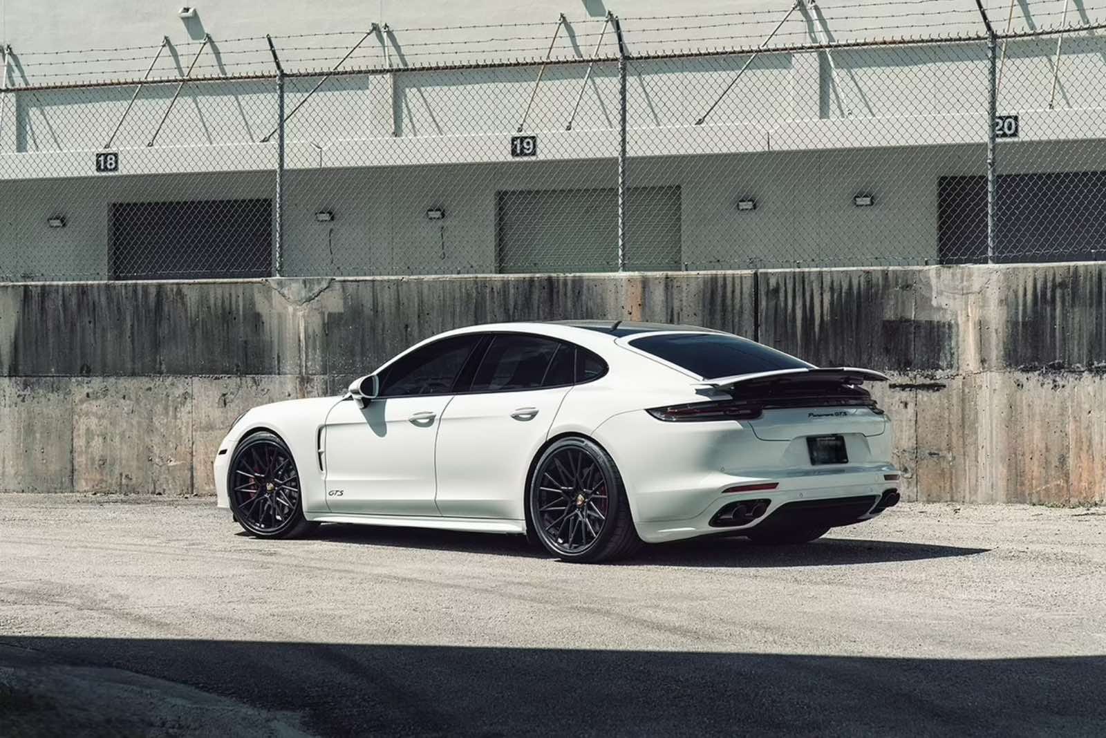 Porsche Panamera S
