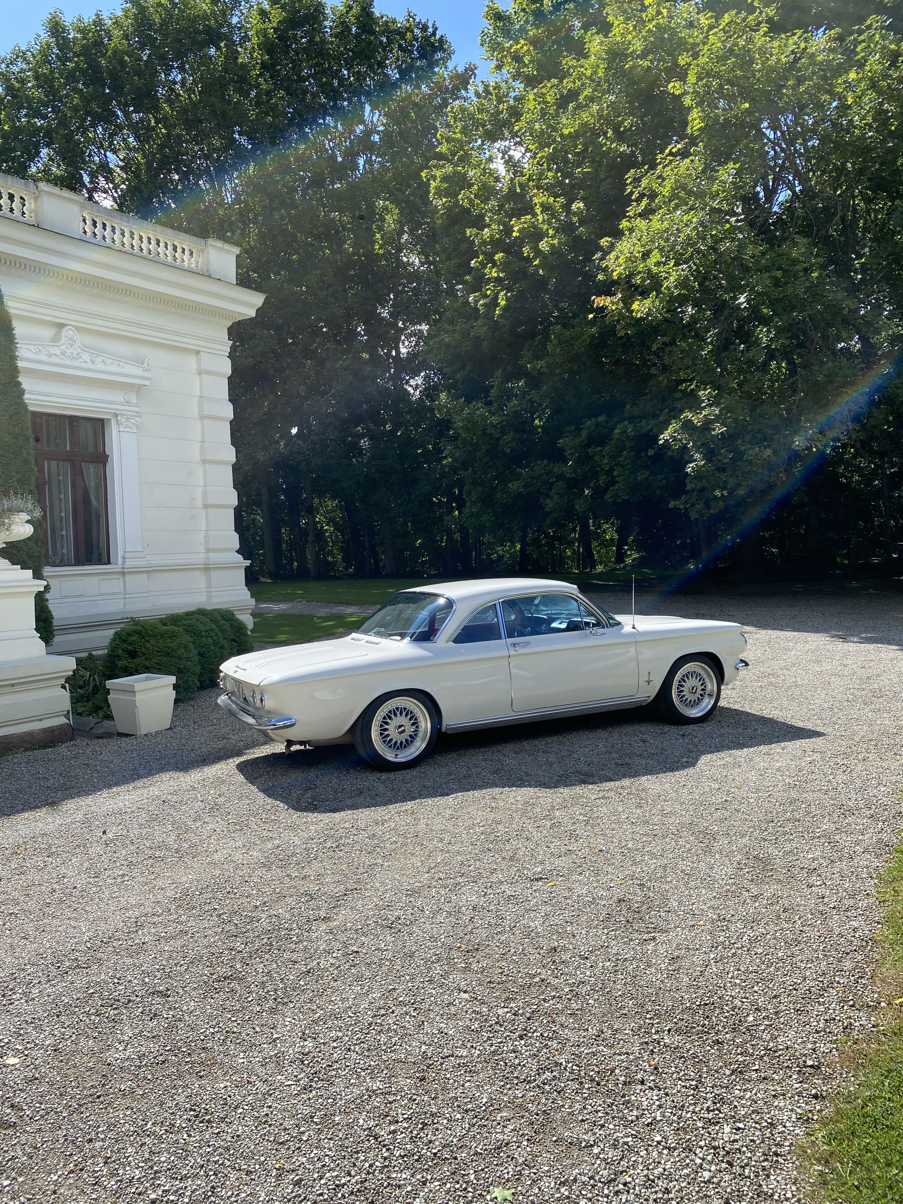 Chevrolet Corvair Monza