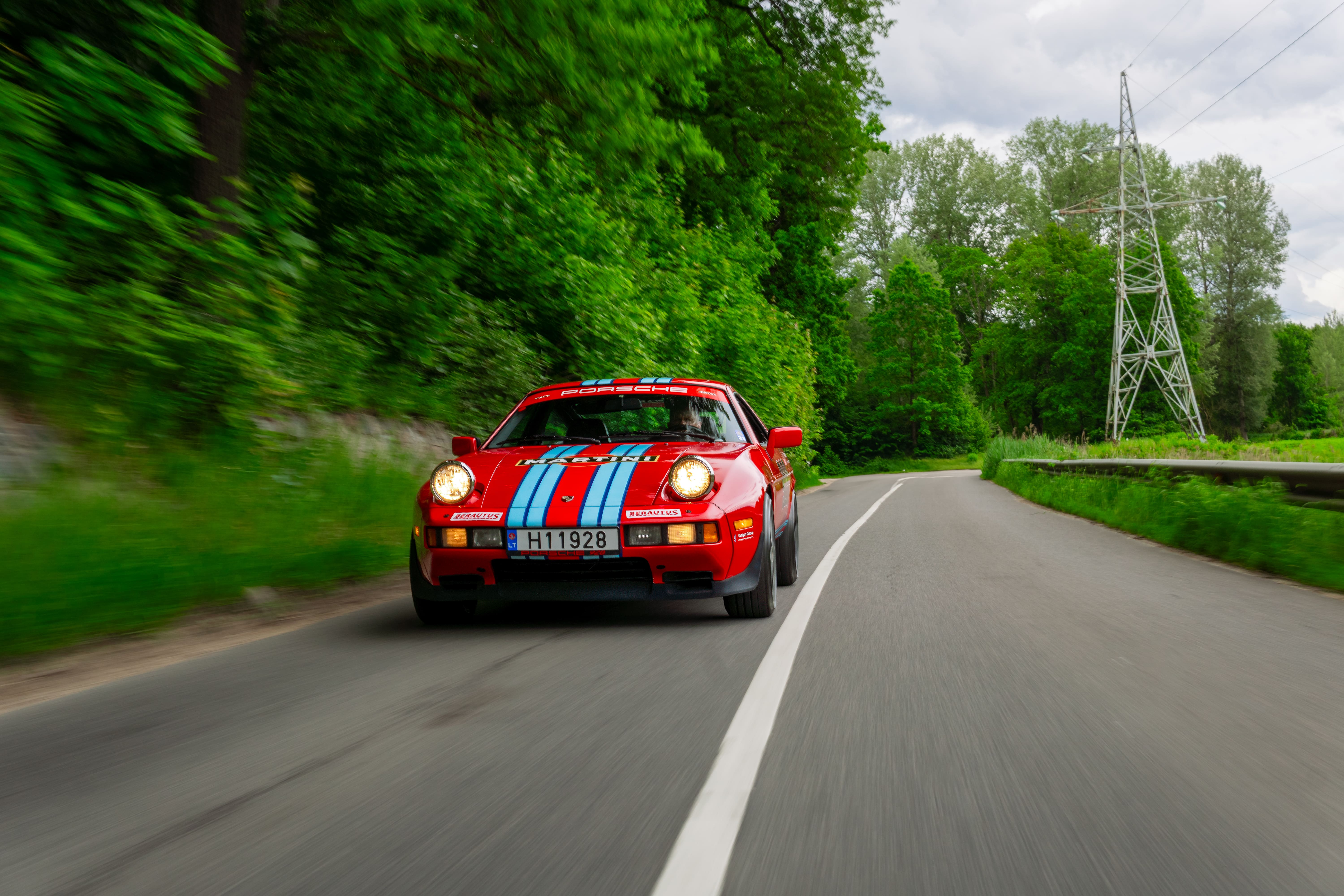 Porsche 928 S