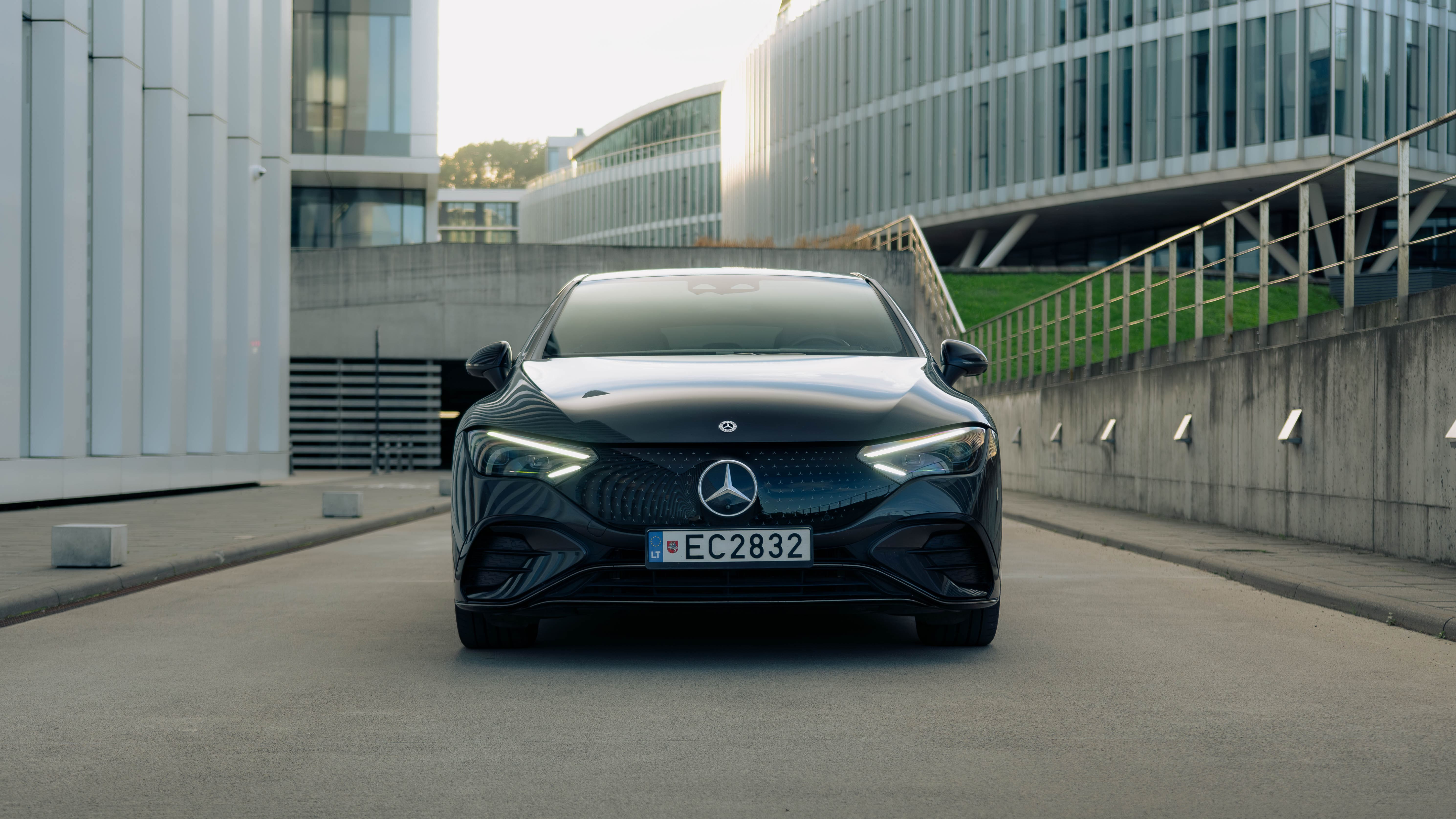 Mercedes-Benz EQE 300