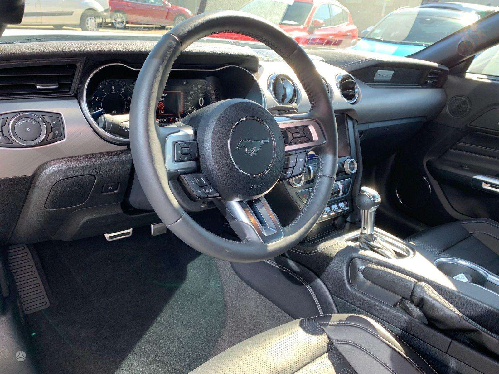 Ford Mustang Ecoboost (GT Apdaila)