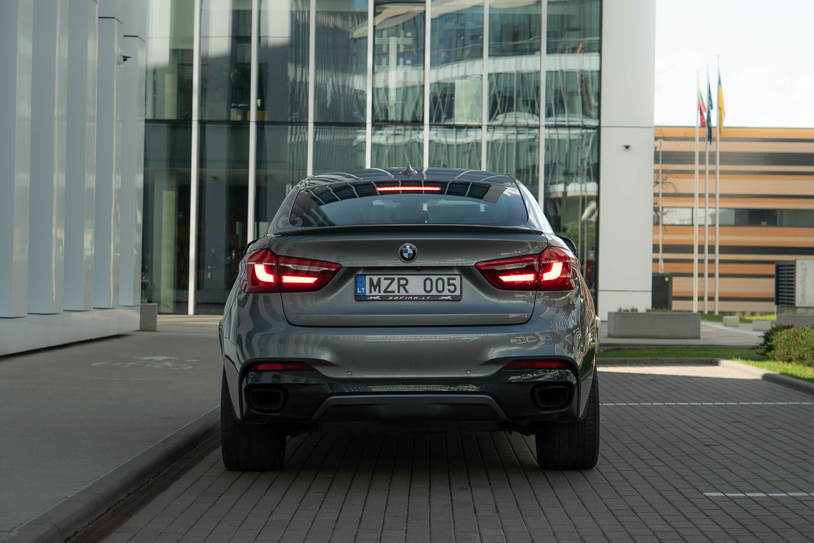 BMW X6 (S Drive)