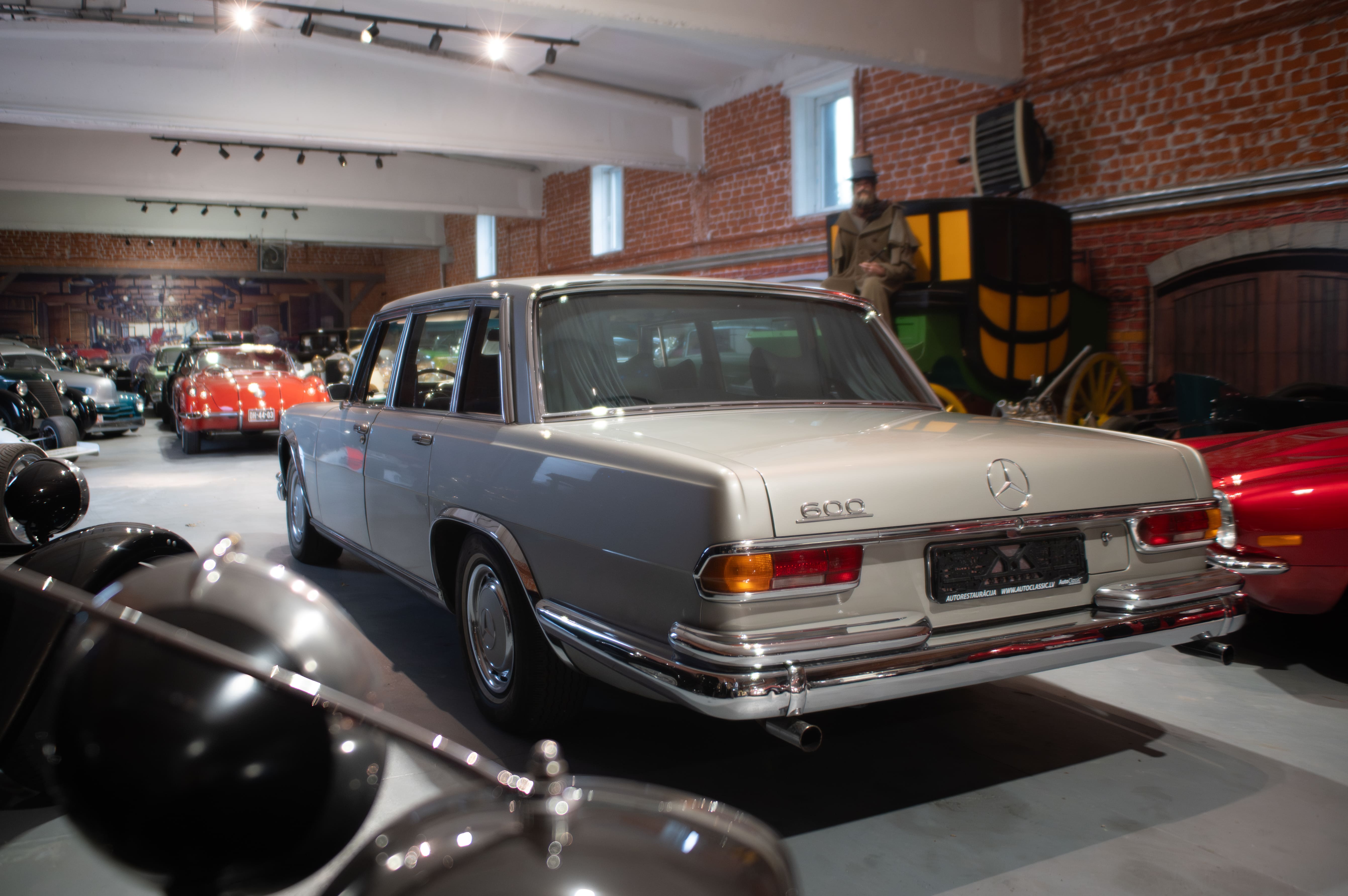 Mercedes-Benz S600