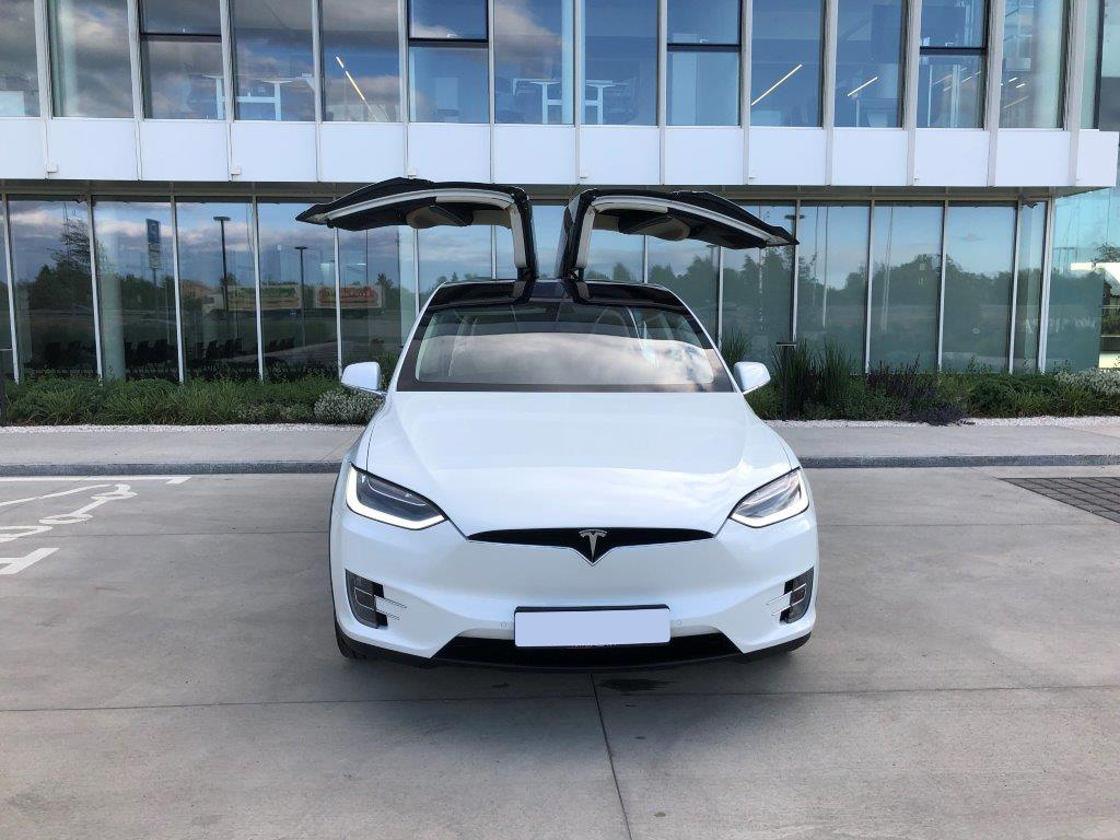 Tesla Model X 75D
