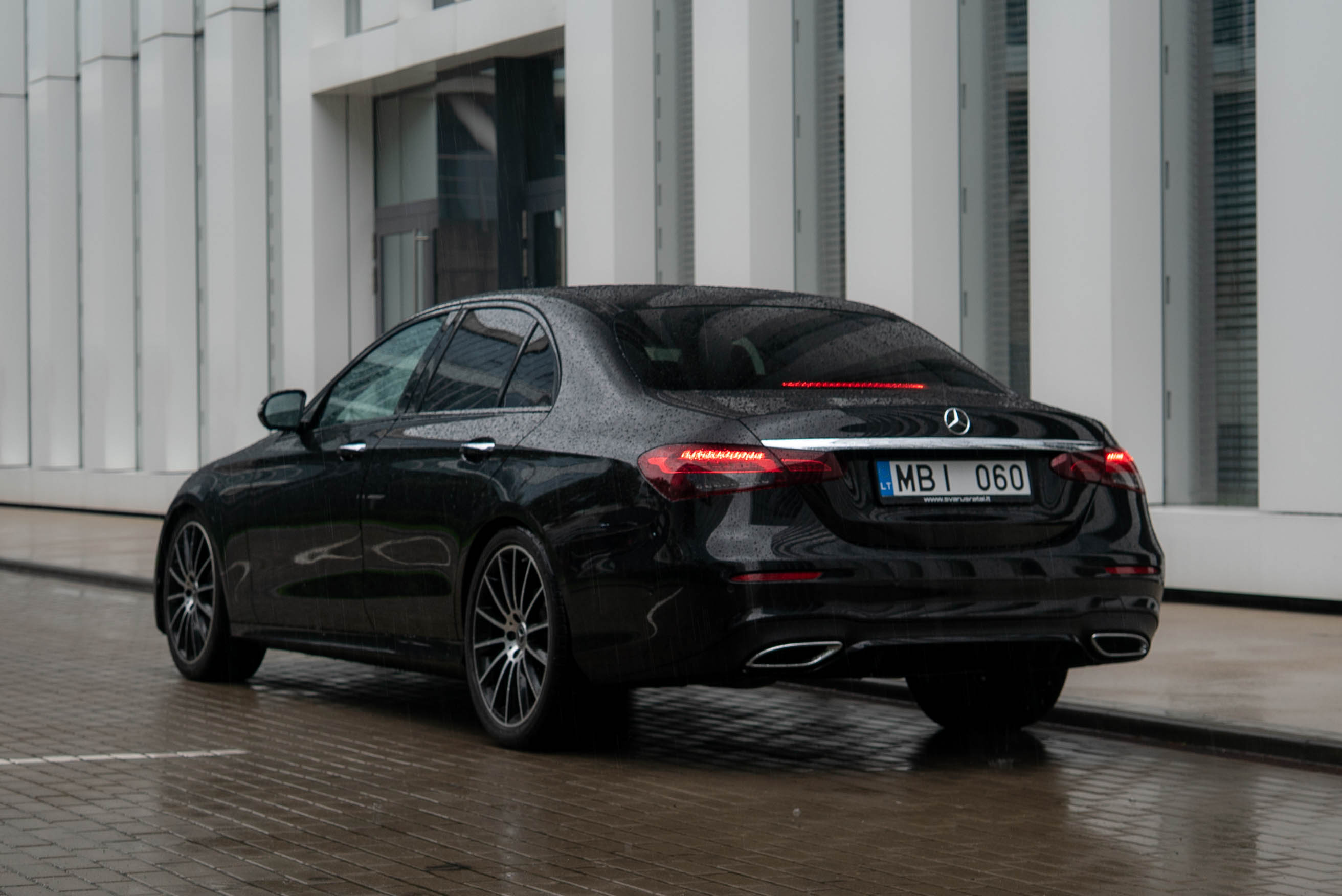 Mercedes Benz E220