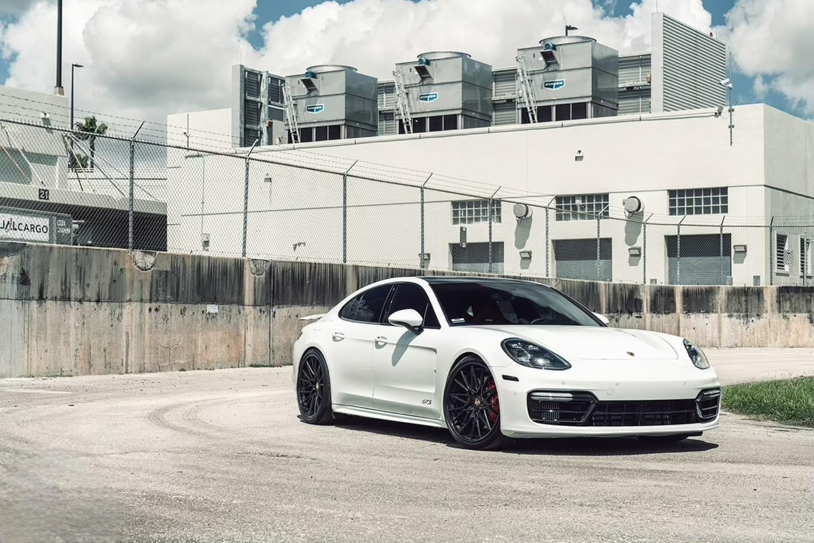 Porsche Panamera S