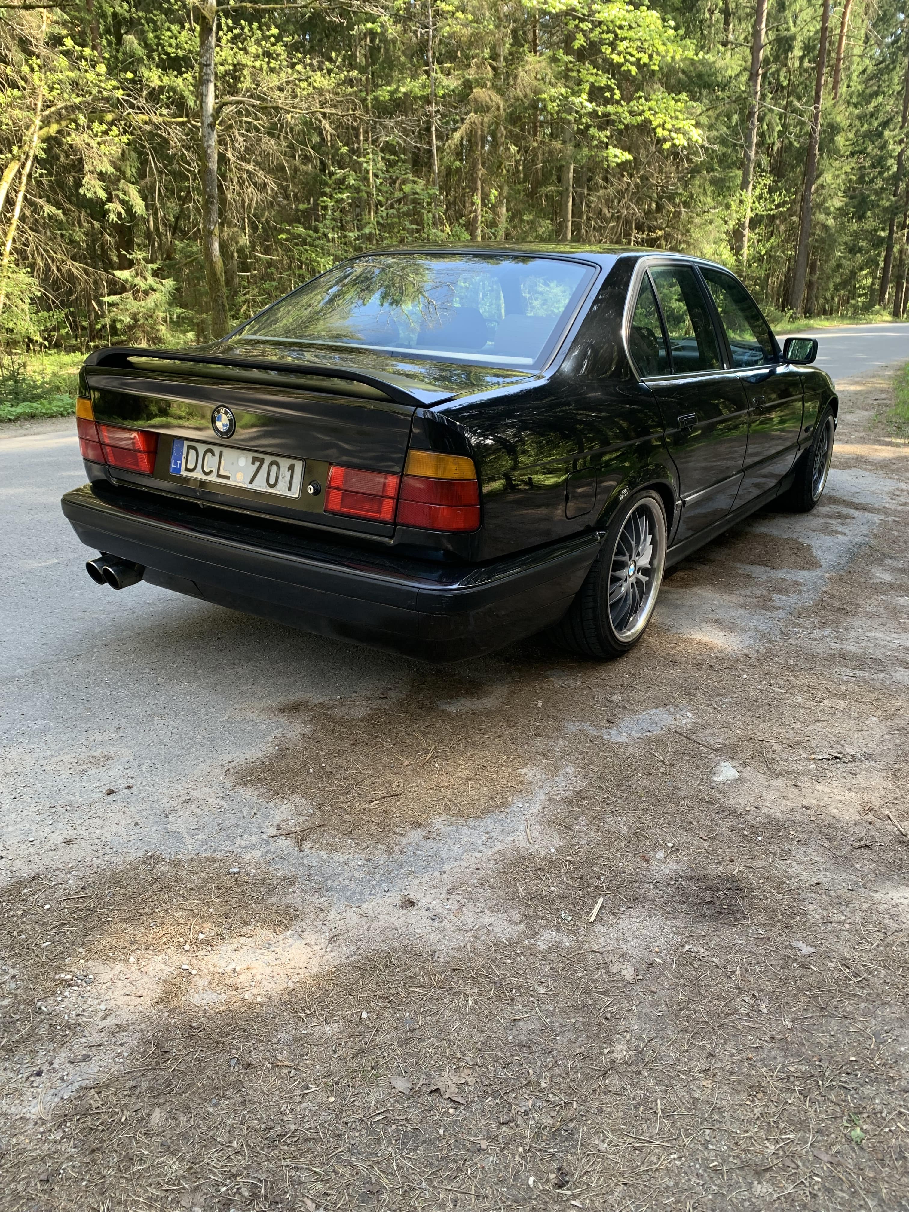BMW E34 520i