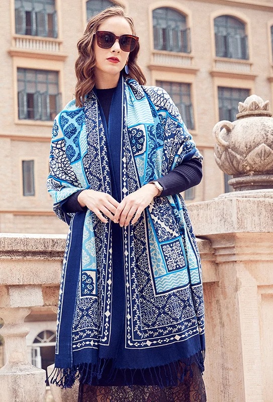 Scarflinks Luxurious 100% Australian pashmina black wool Scarves Collection
