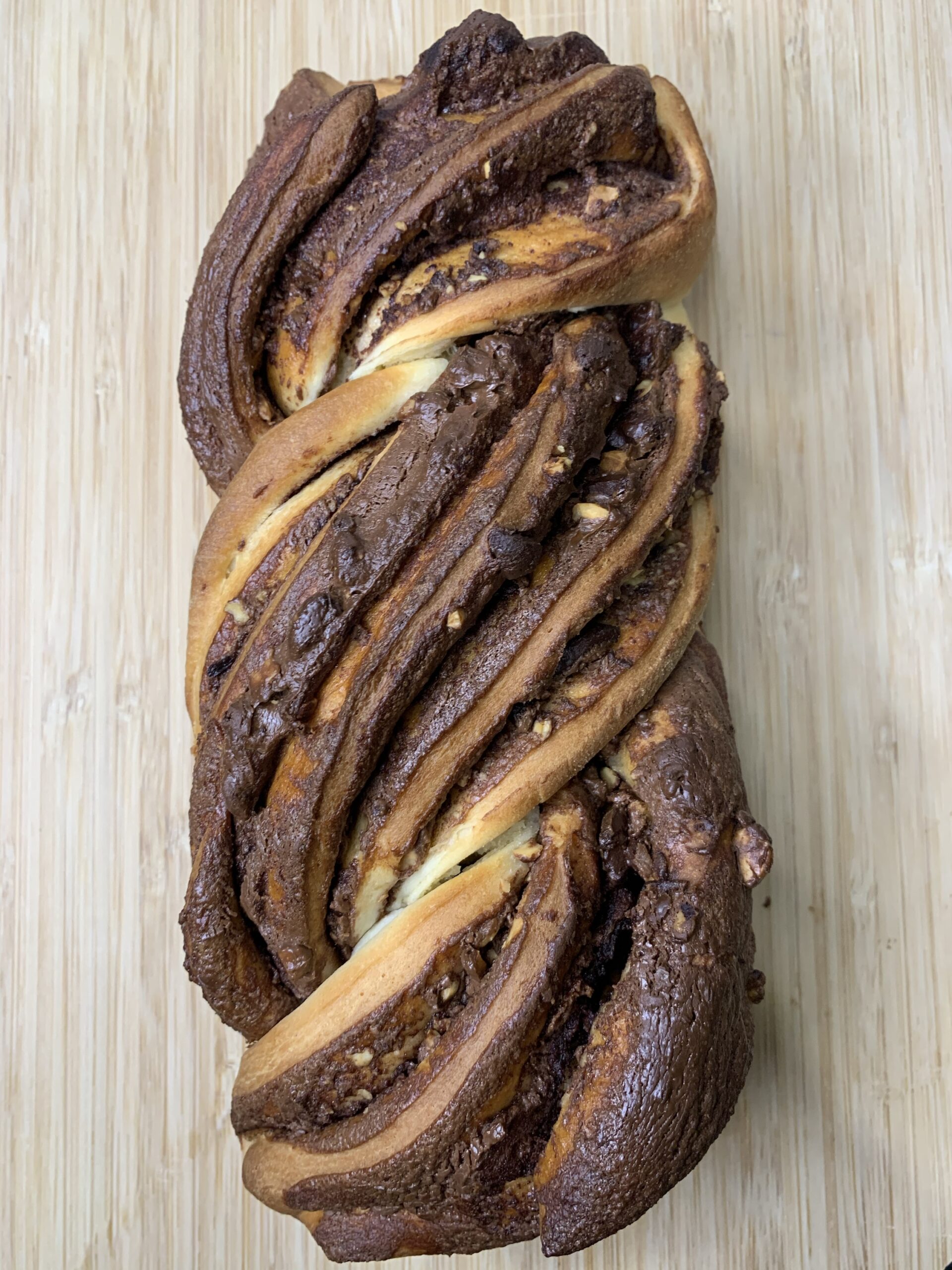 Babka Nutella / pépites de chocolat / noisettes