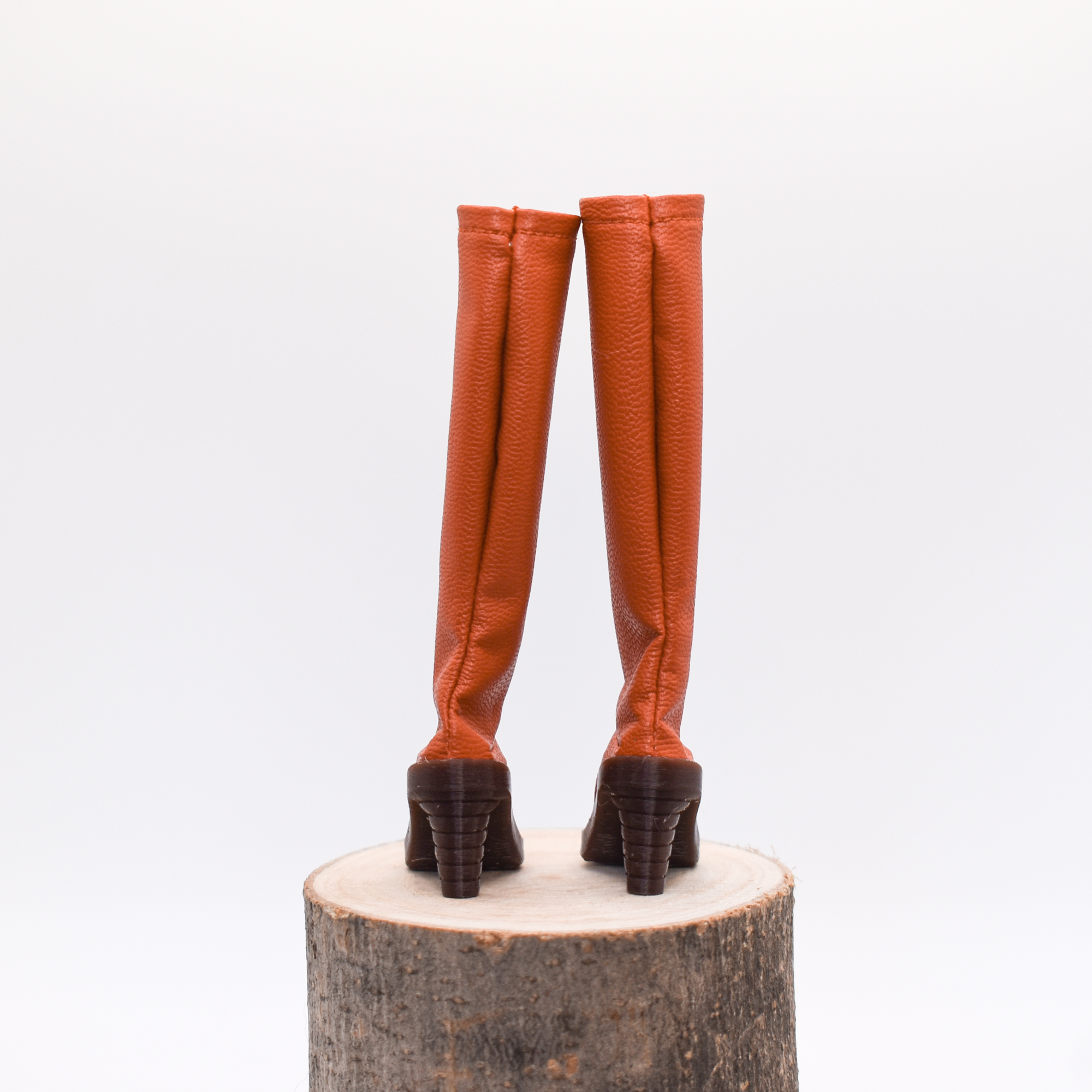 Bottes rouges à talons hauts - Corail