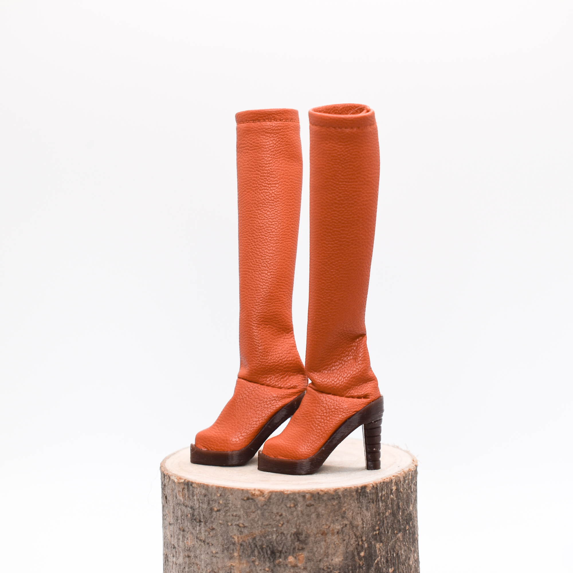 Bottes rouges à talons hauts - Corail