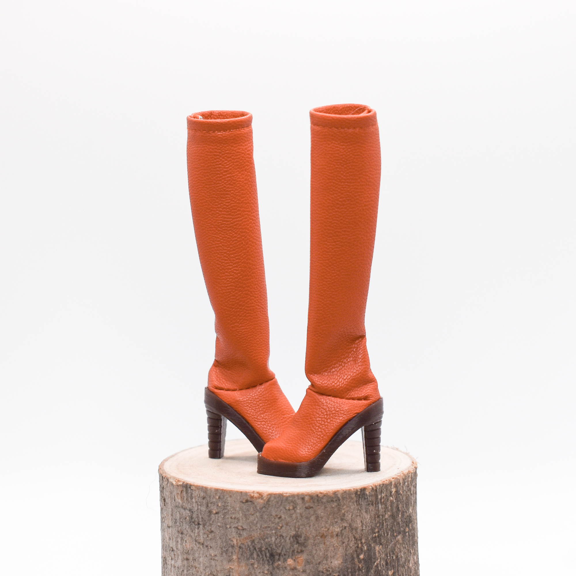 Bottes rouges à talons hauts - Corail
