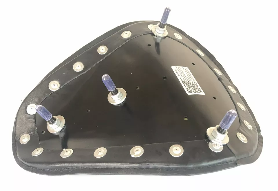 Universal High Back Solo Seat Harley Yamaha Chopper Bobber Honda Triumph +spring