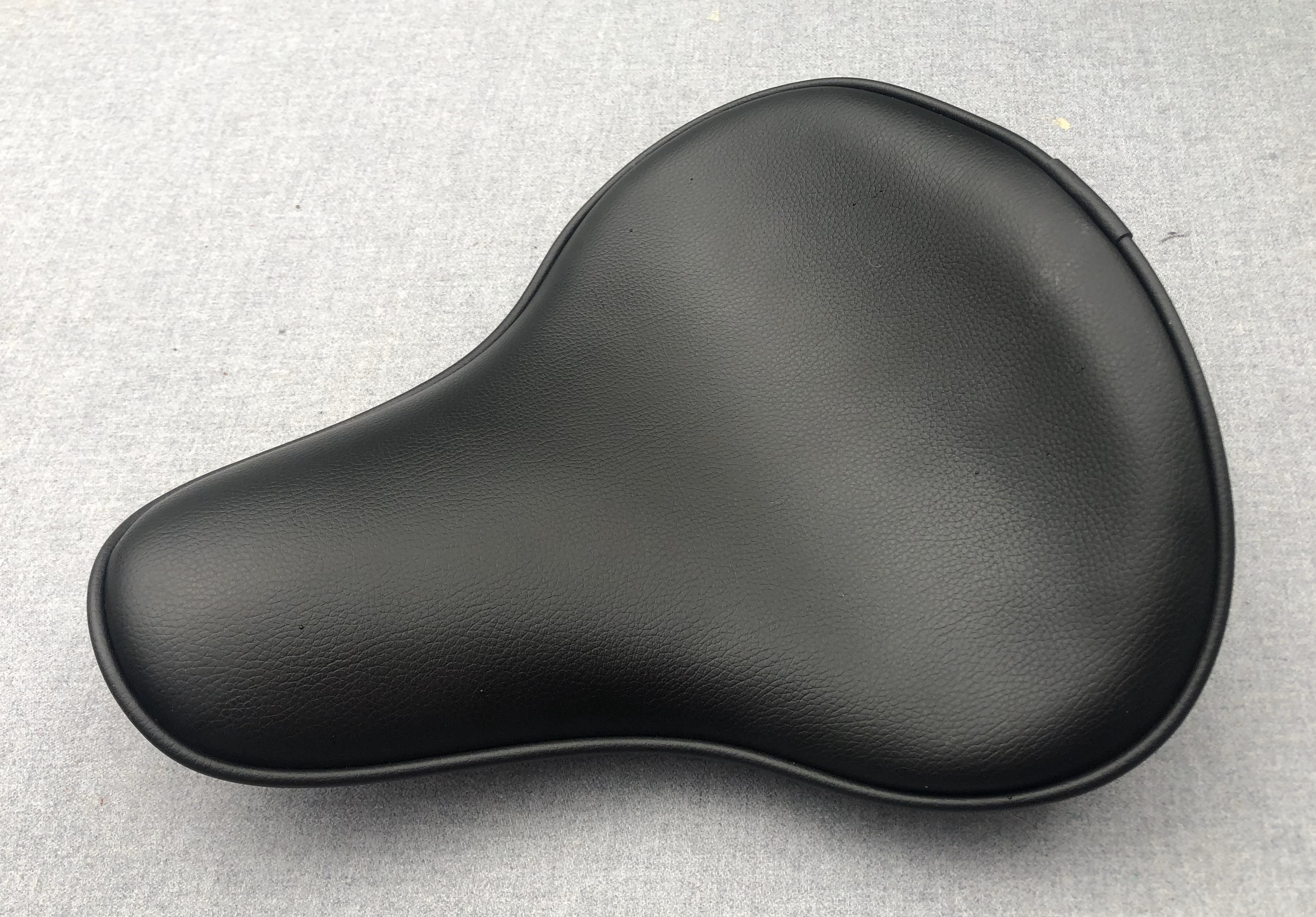 Universal Long Nose Seat Harley Yamaha Chopper Bobber Honda Triumph Spring Black