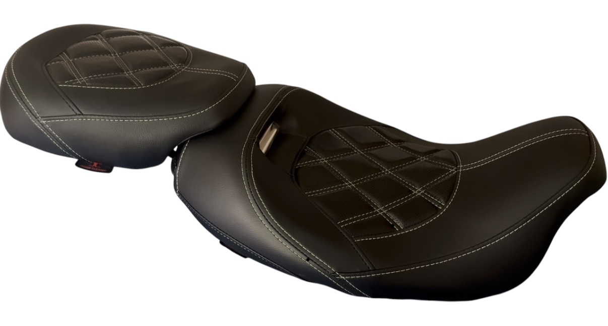 Harley Davidson Touring GEL Comfort Seats - White Stitch