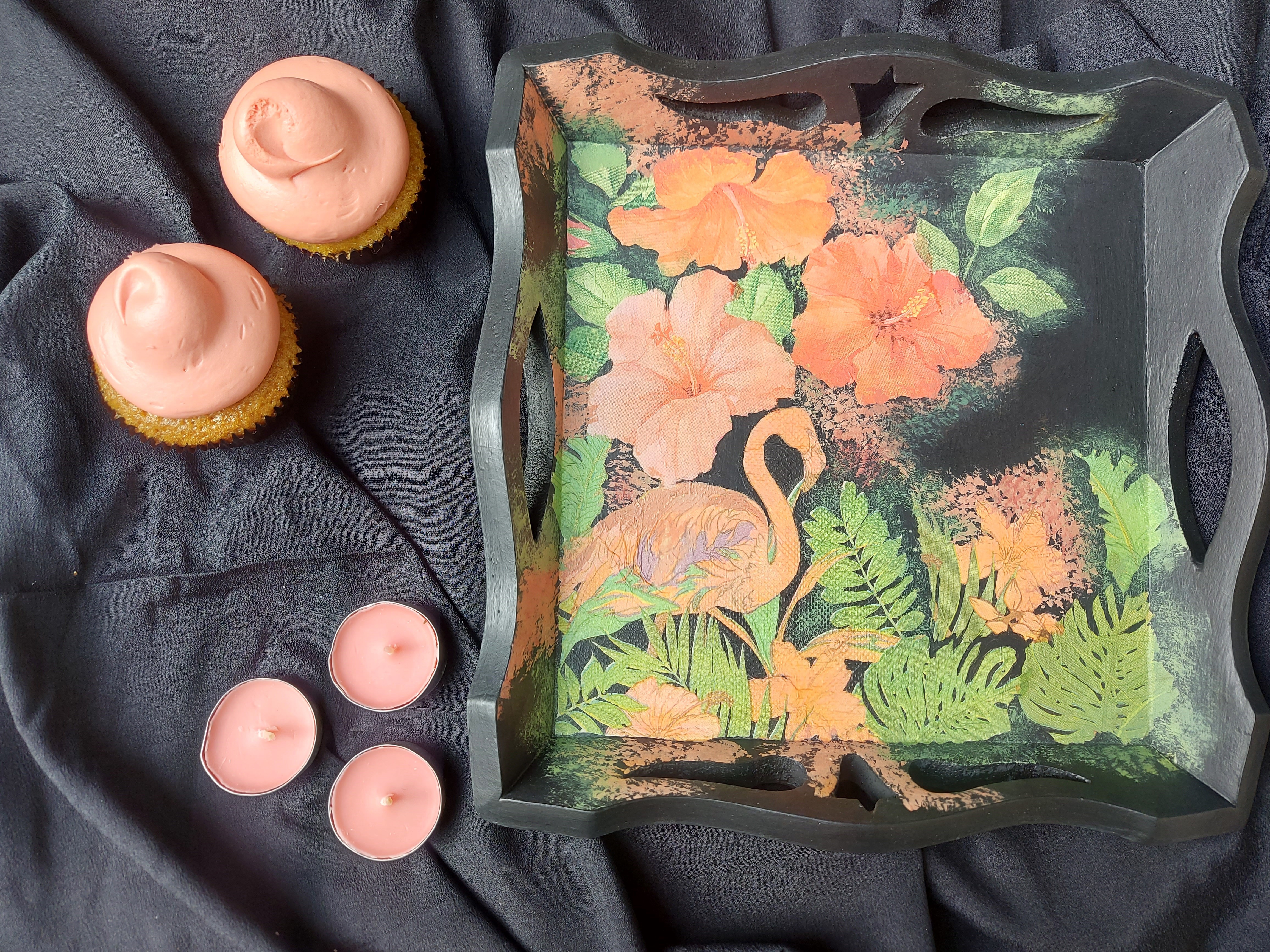 Flamingo Noir Trays