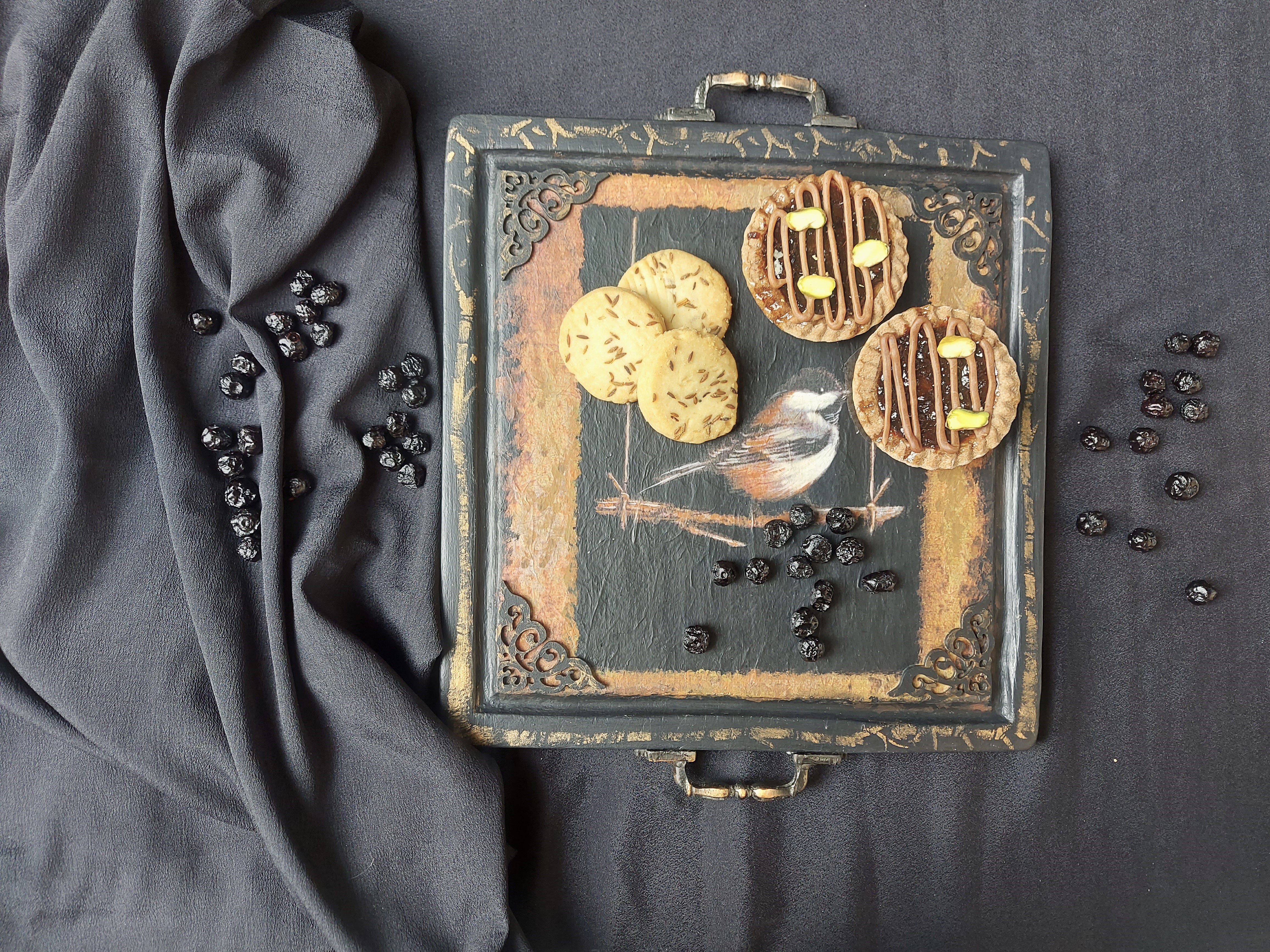 Midnight Perch Platter