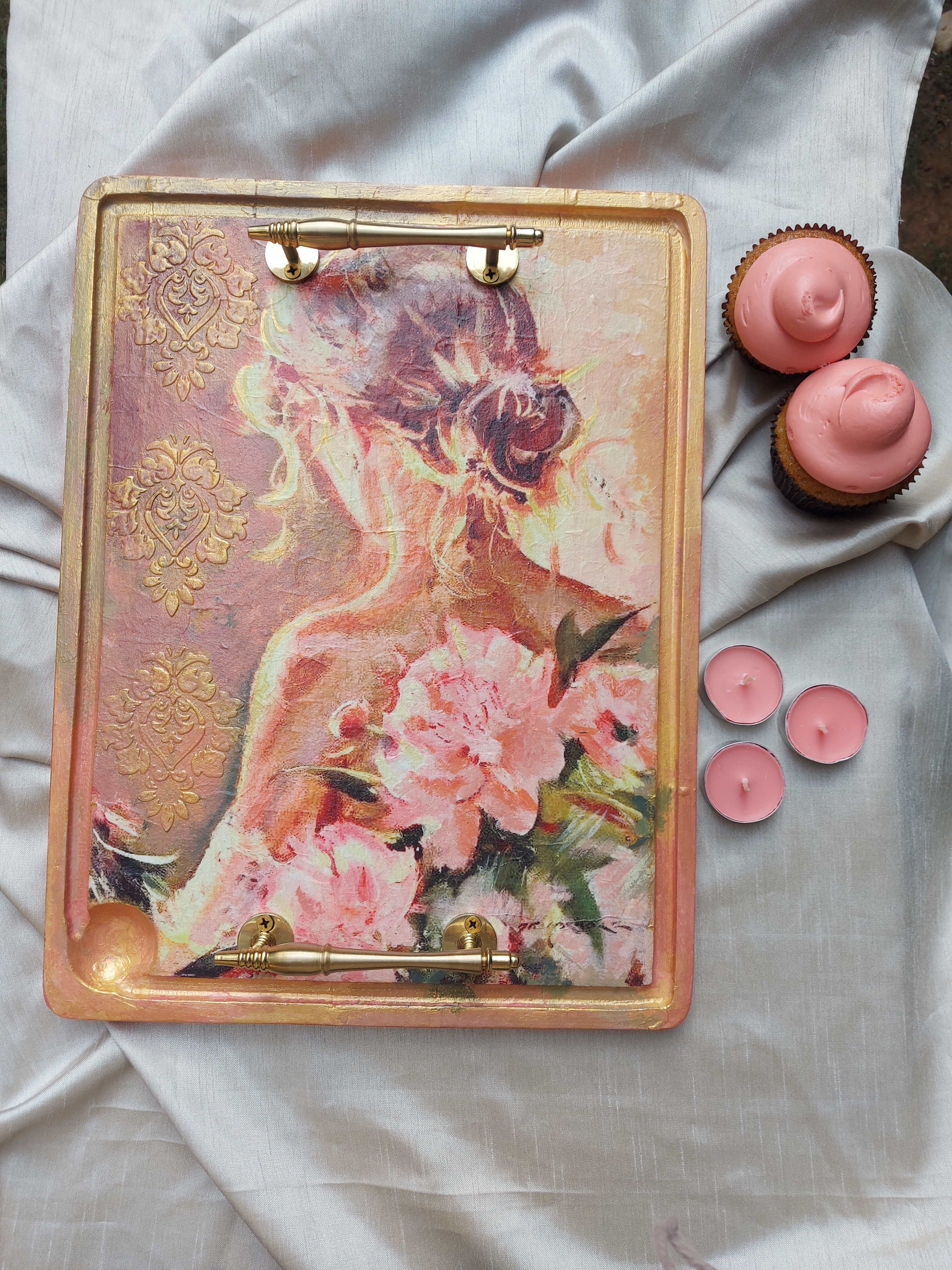 The Artist's Muse Platter