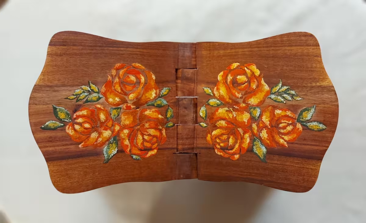 Wooden Quran Holder (Rahel)