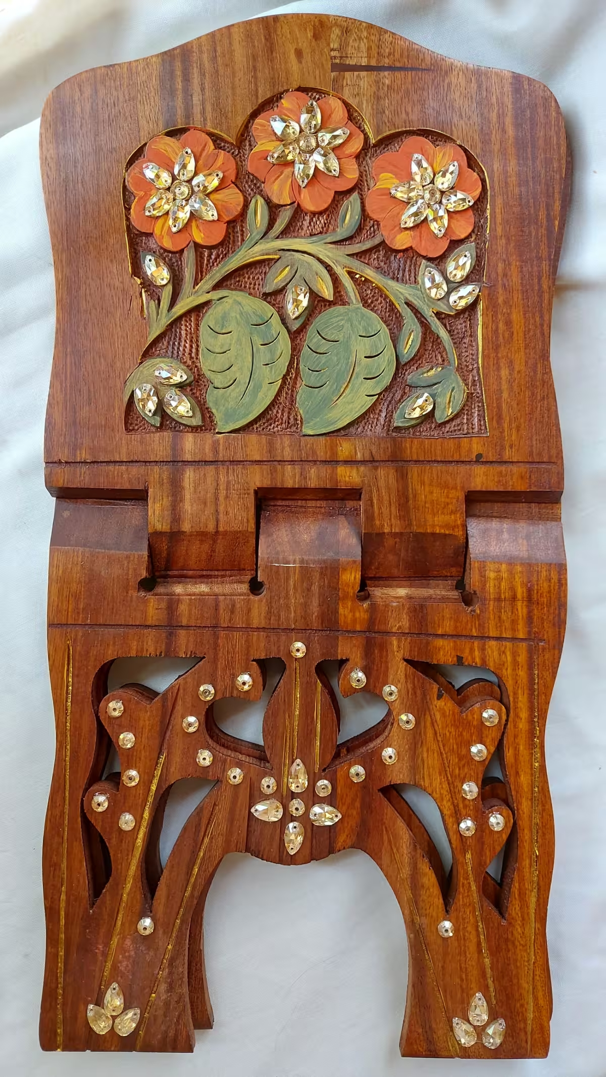 Wooden Quran Holder (Rahel)