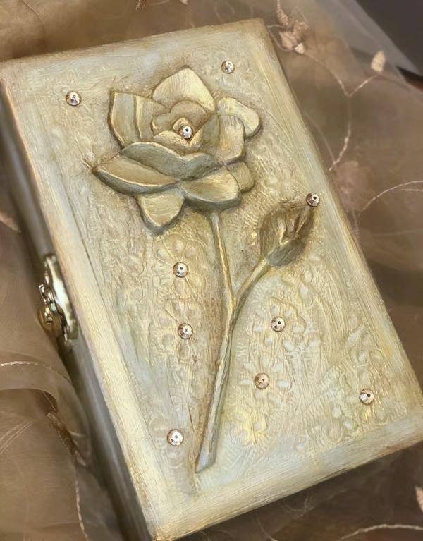 Sylvan Gold Keepsake Box