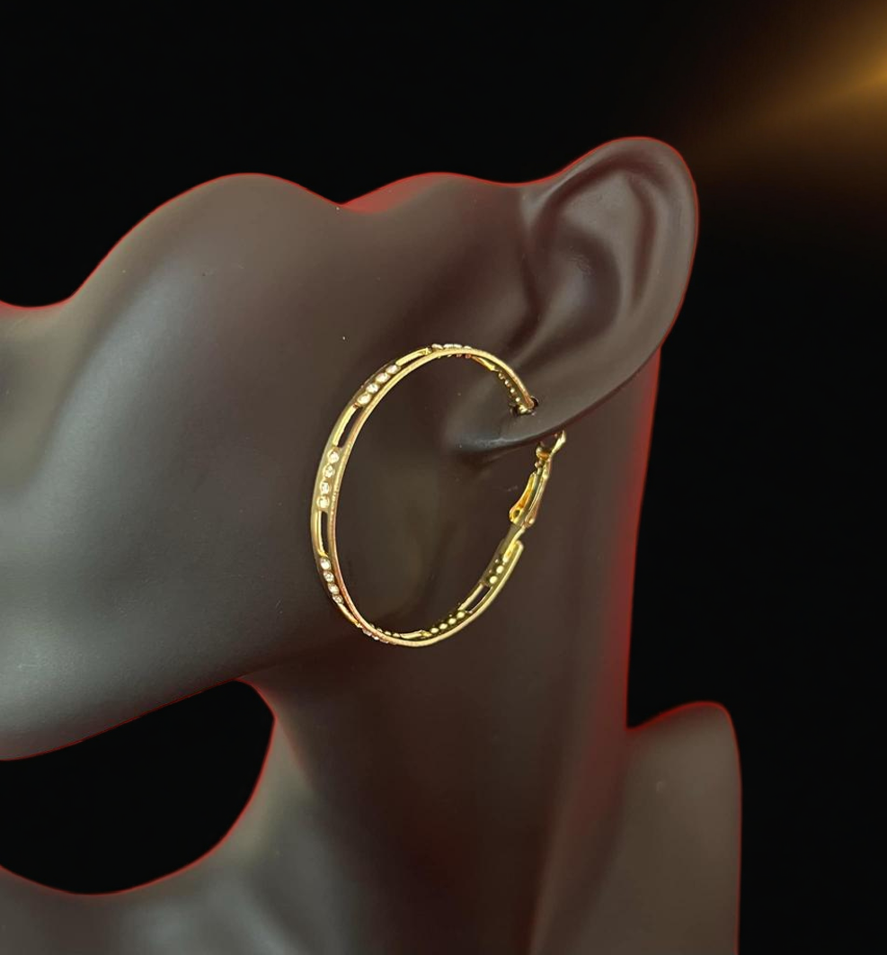 Auksinės spalvos lankelės auskarai