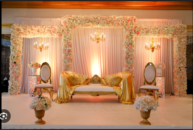 Luxurious Wedding Stage Setup
