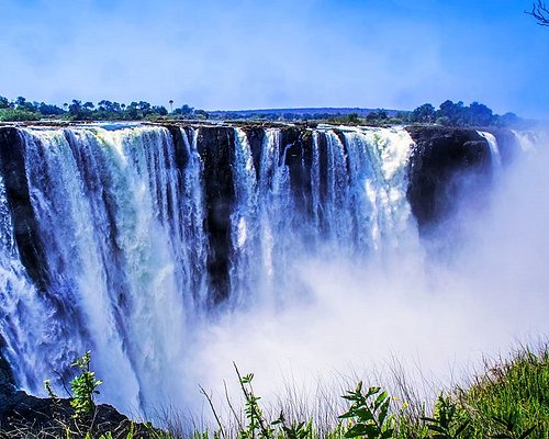 Visit the Majestic Victoria Falls