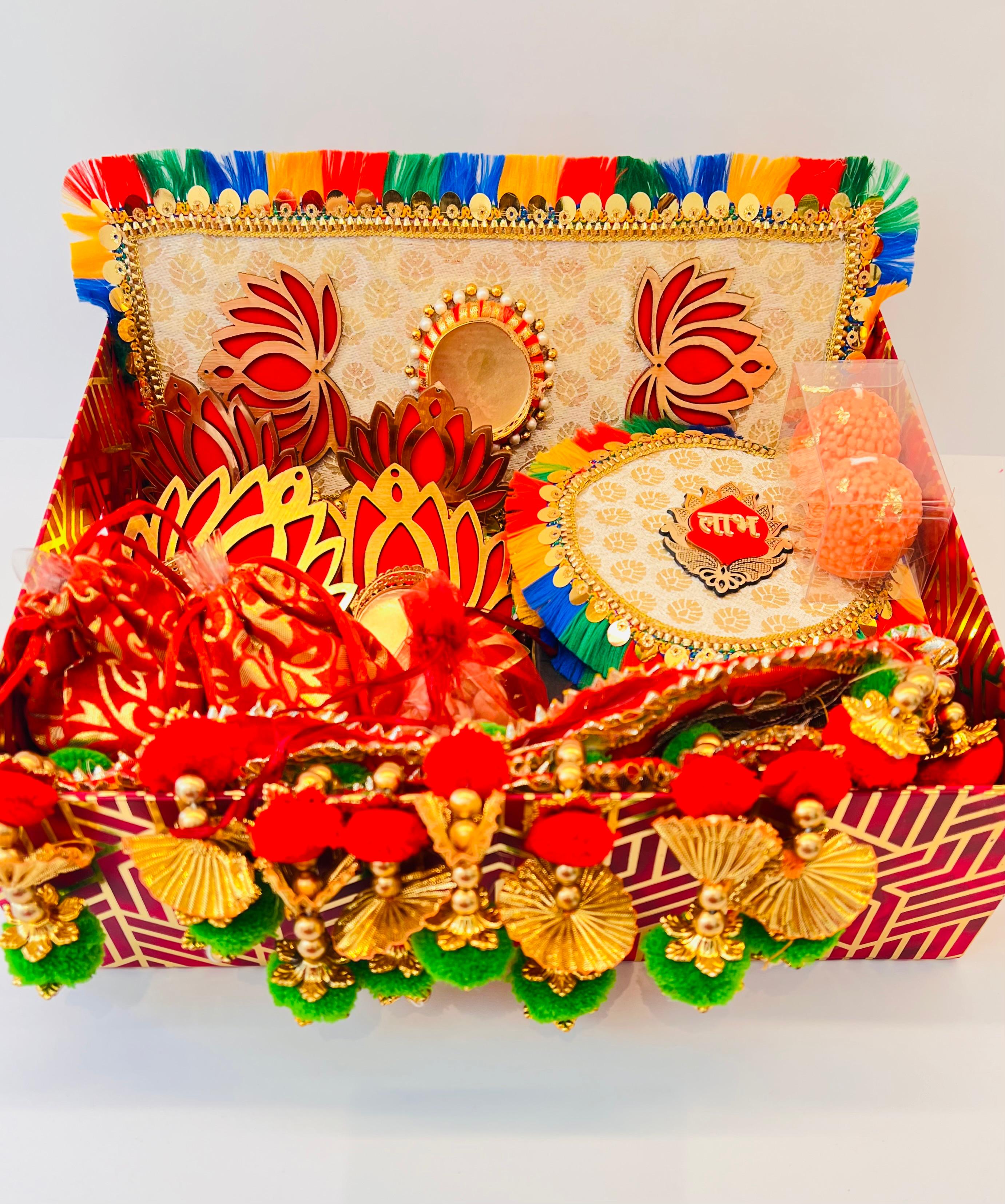 Festive Hamper Box - Beige & Red