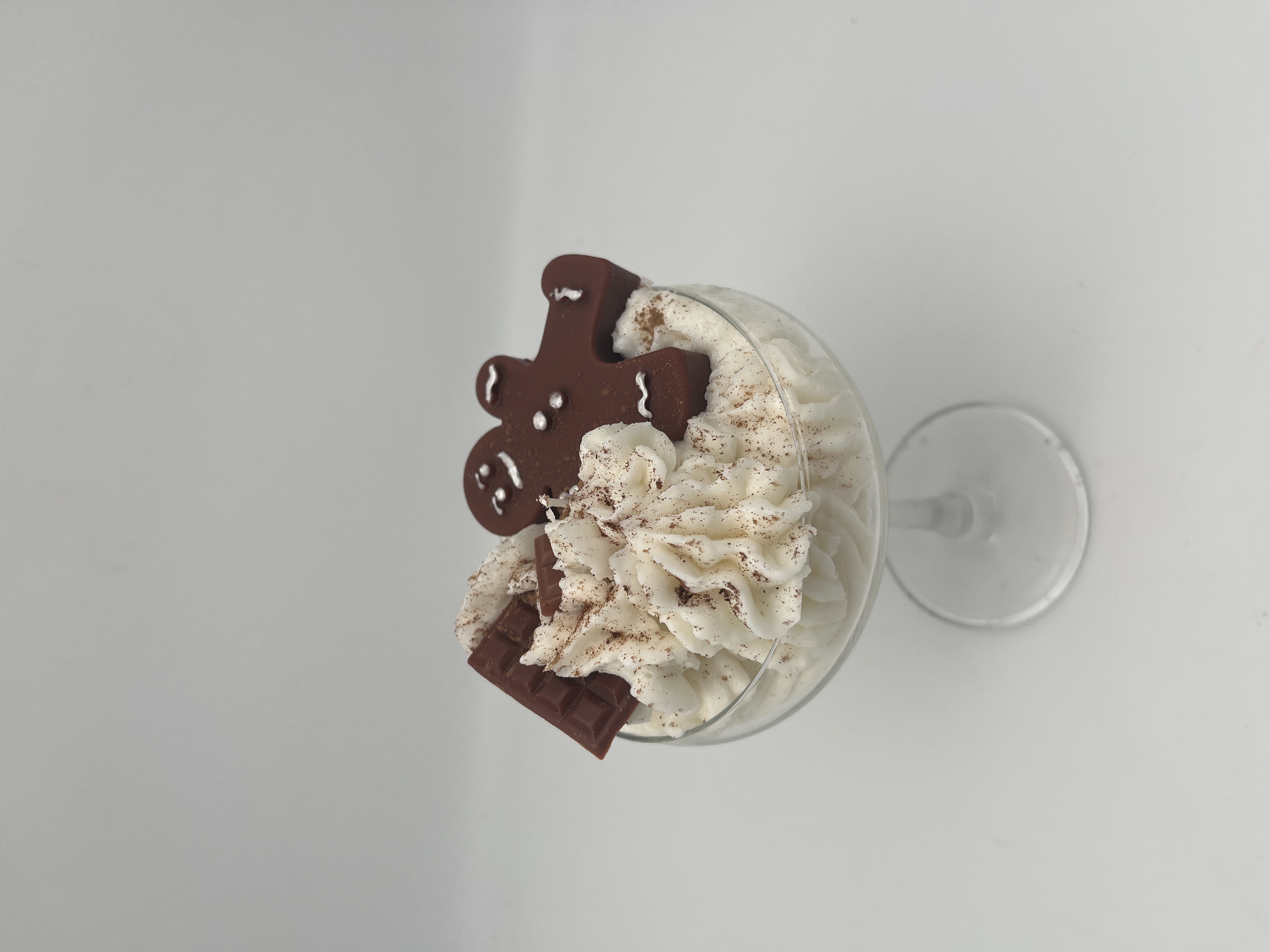 𝐺𝑖𝑛𝑔𝑒𝑟𝑏𝑟𝑒𝑎𝑑 𝐷𝑒𝑠𝑠𝑒𝑟𝑡