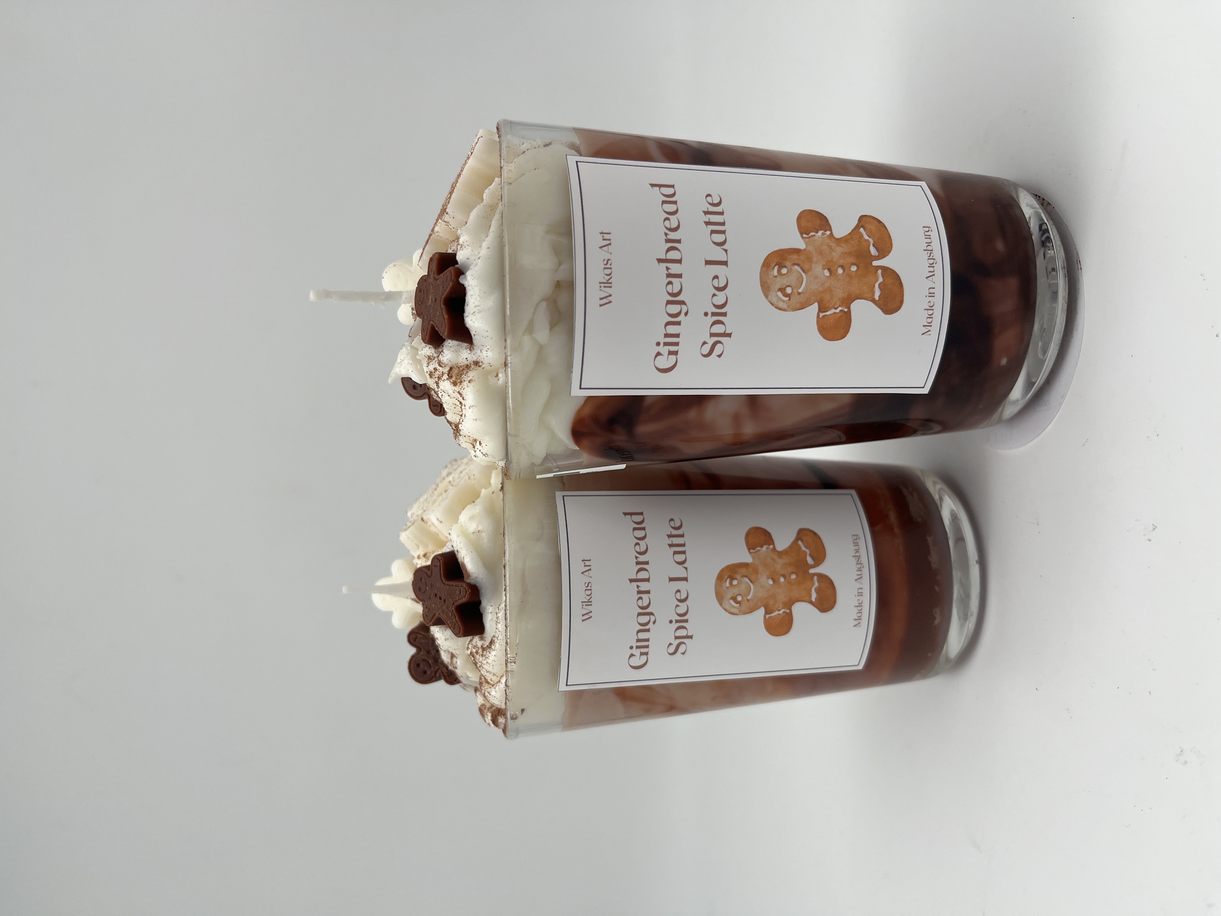 𝐺𝑖𝑛𝑔𝑒𝑟𝑏𝑟𝑒𝑎𝑑 𝑆𝑝𝑖𝑐𝑒 𝐿𝑎𝑡𝑡𝑒