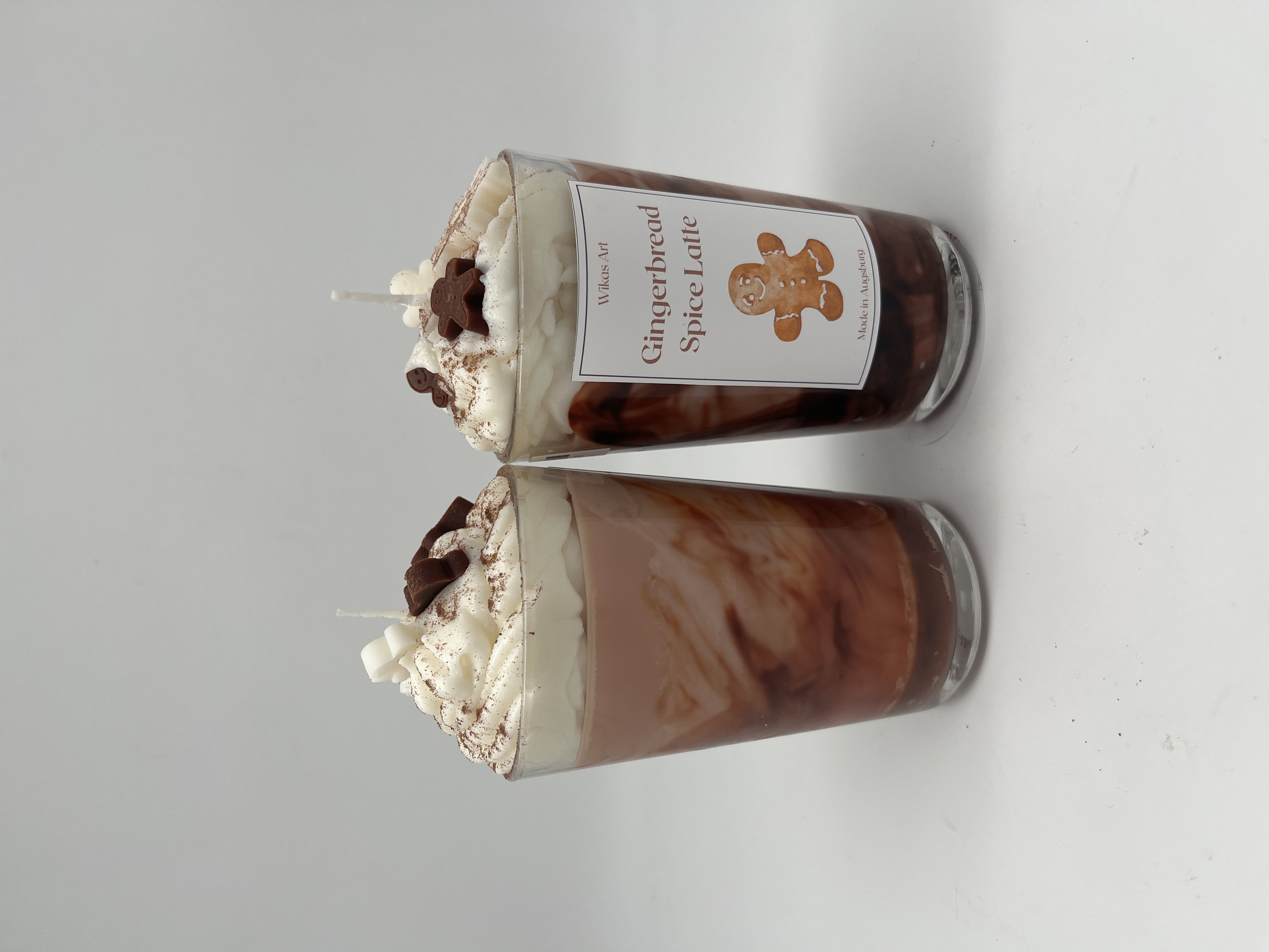 𝐺𝑖𝑛𝑔𝑒𝑟𝑏𝑟𝑒𝑎𝑑 𝑆𝑝𝑖𝑐𝑒 𝐿𝑎𝑡𝑡𝑒