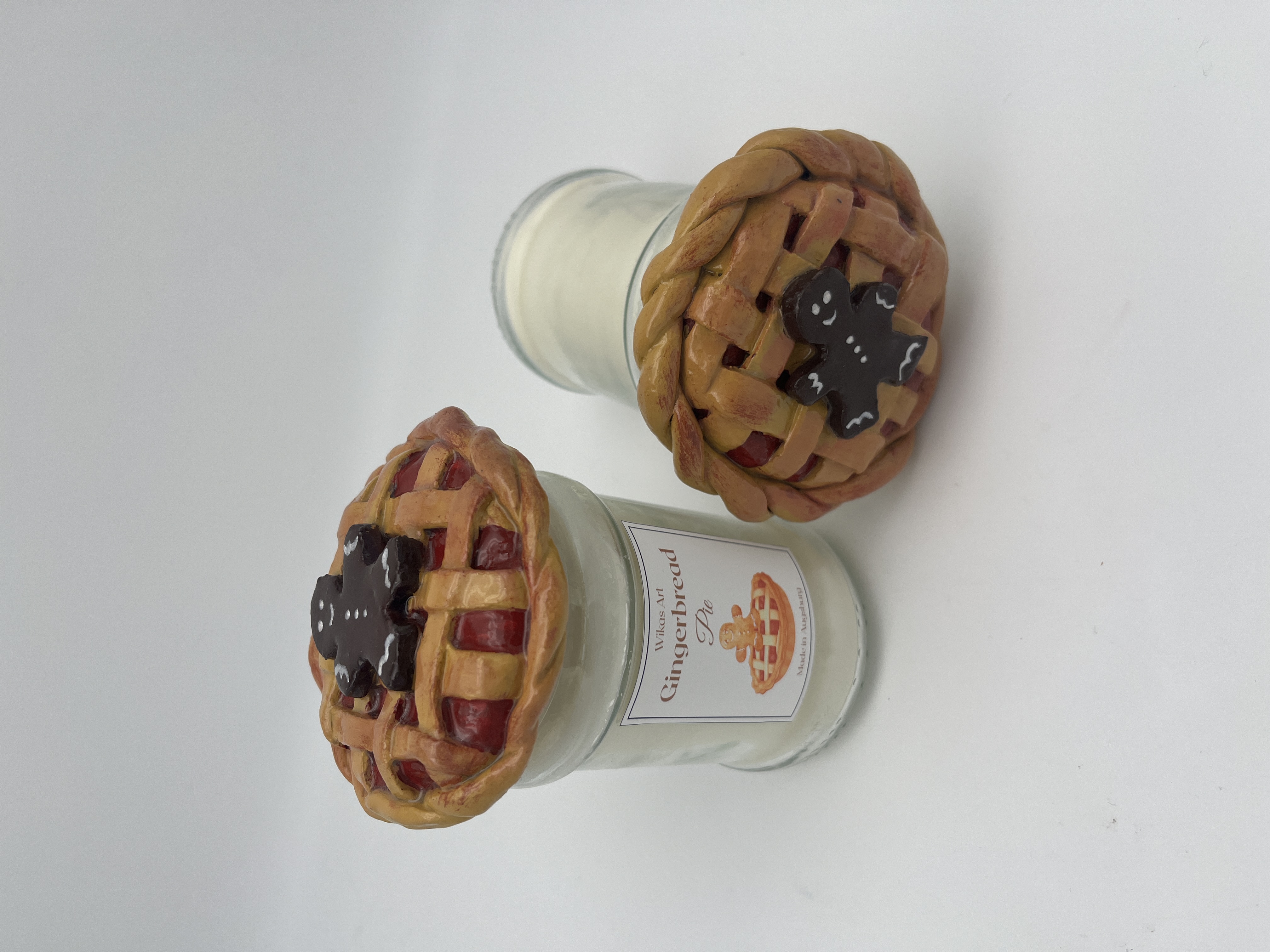 𝐺𝑖𝑛𝑔𝑒𝑟𝑏𝑟𝑒𝑎𝑑 𝑃𝑖𝑒