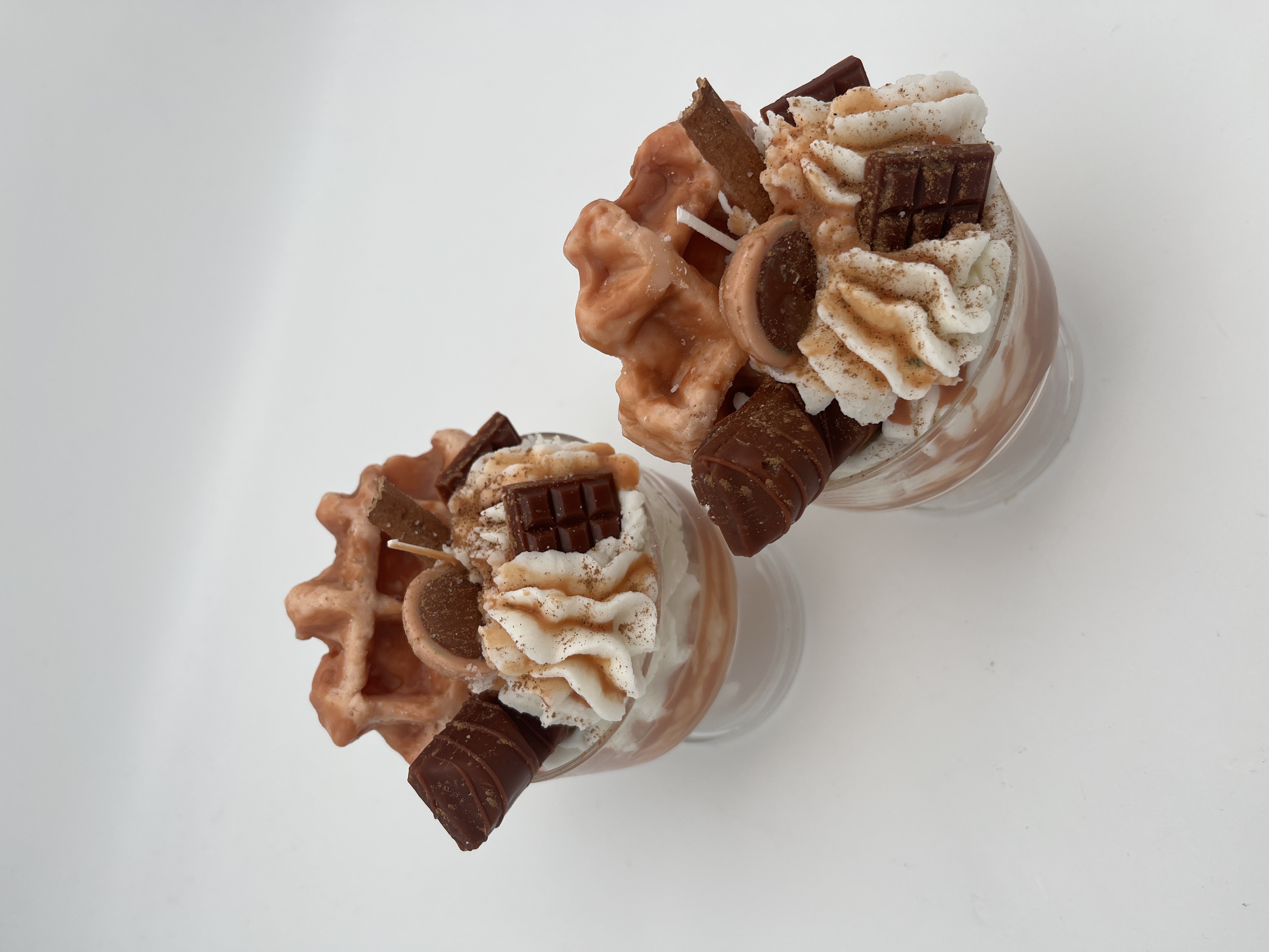 𝑆𝑤𝑒𝑒𝑡 𝑇𝑟𝑒𝑎𝑡