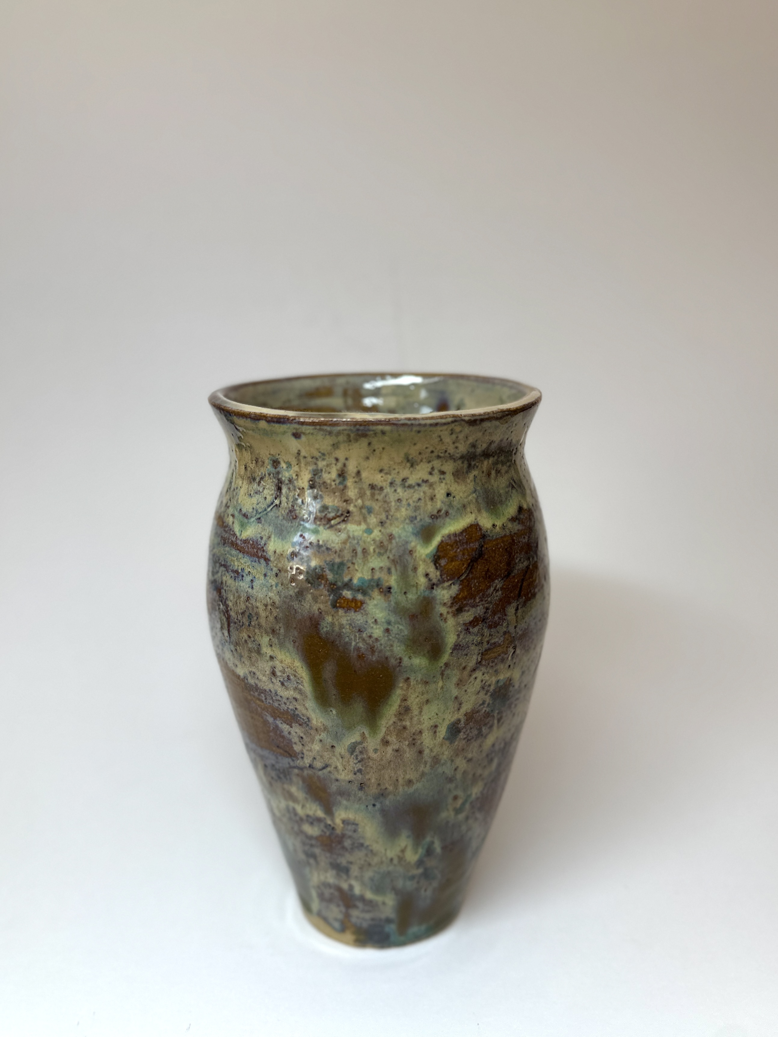 Crystalline ceramic vase
