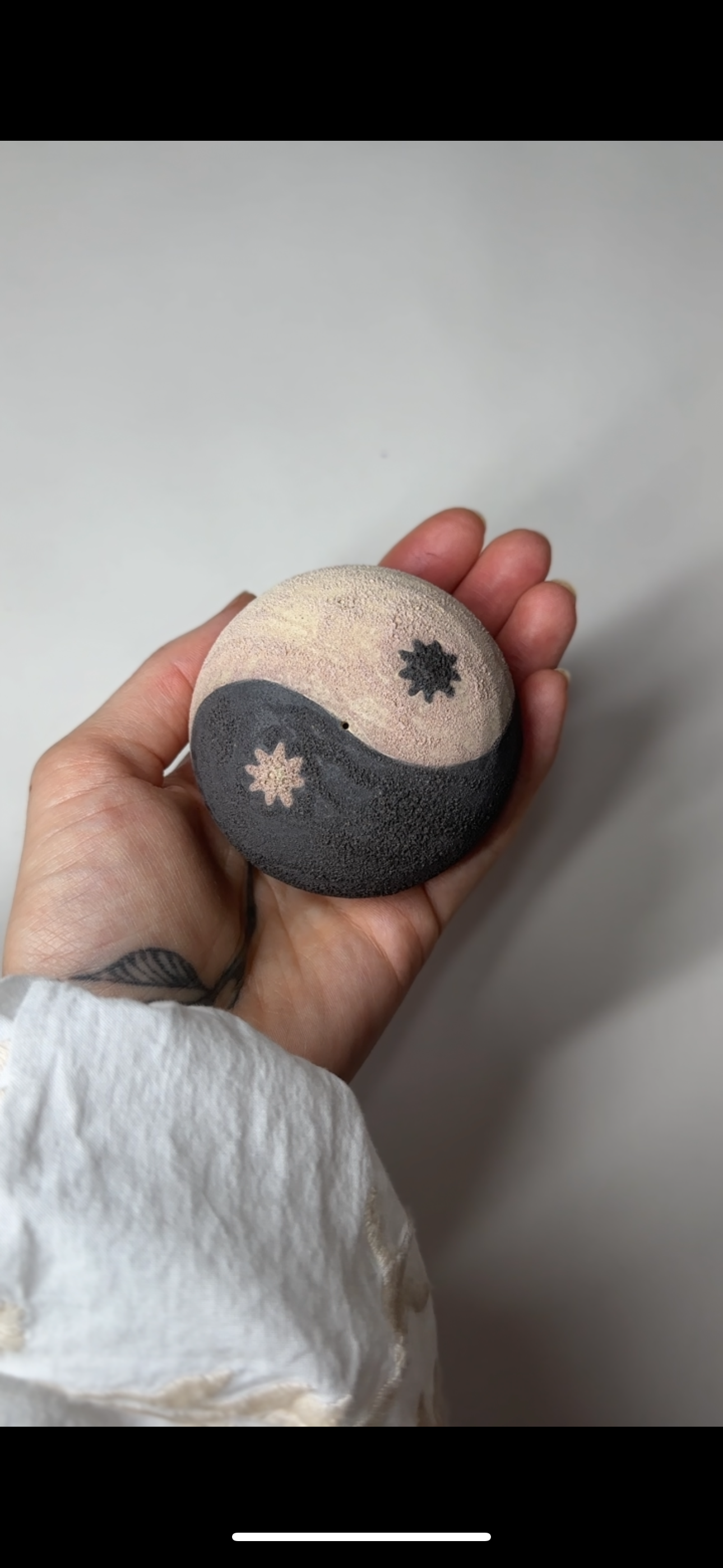 Globe incense holder