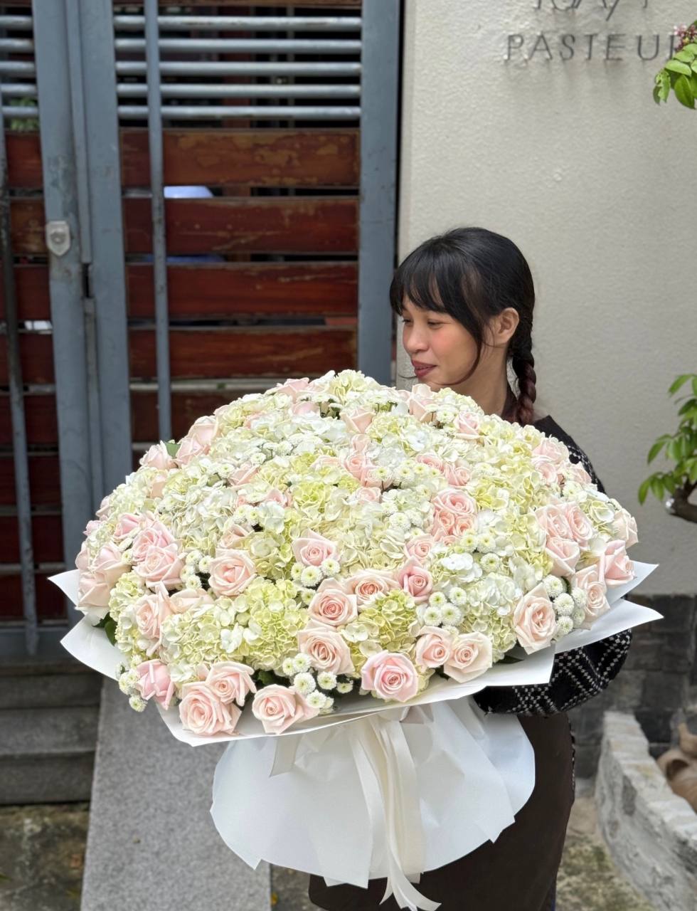 Luxury Queen Bouquet (106)